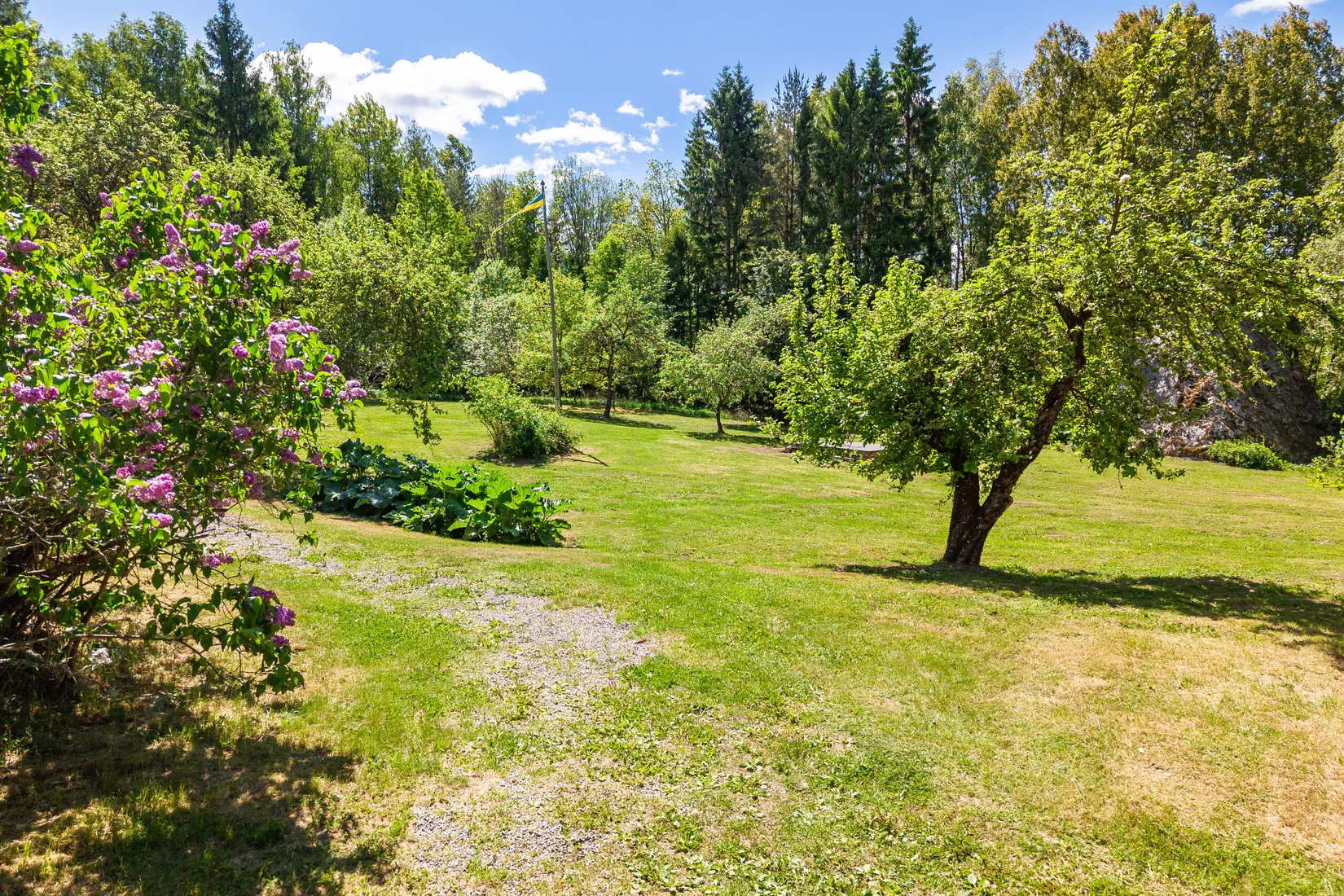 Gård/Skog, Löttorp 1, Fogdö, Strängnäs