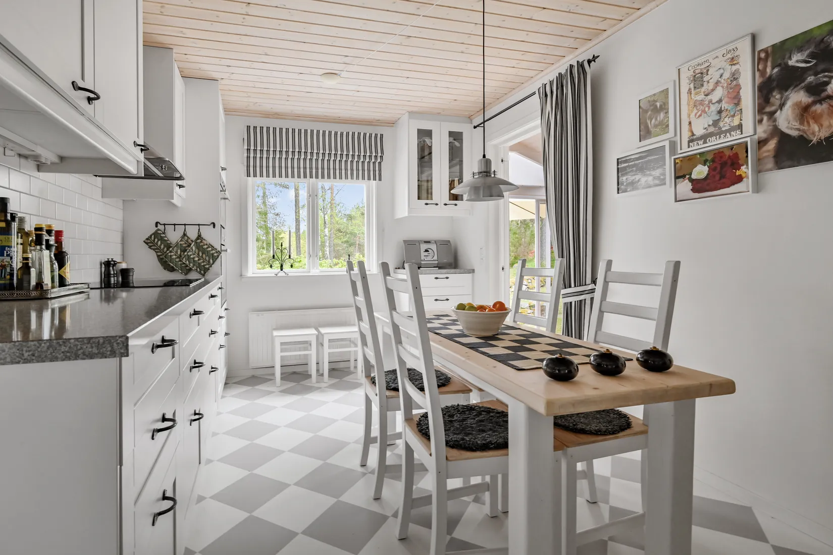 Villa, Tillemoravägen 25, Österåker