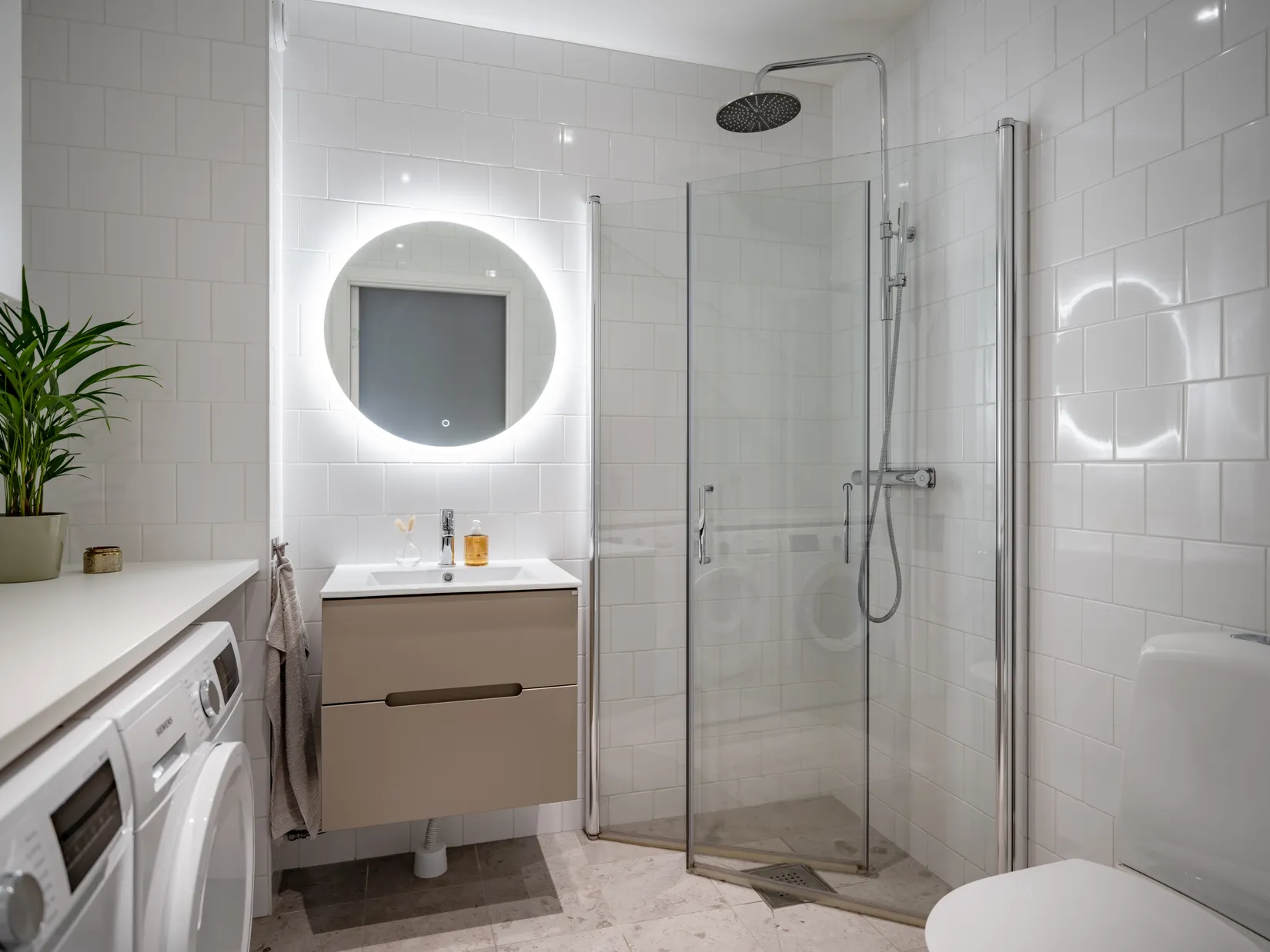 Bostadsrätt, Radhus, Blockhusvägen 113, Skarpäng, Täby