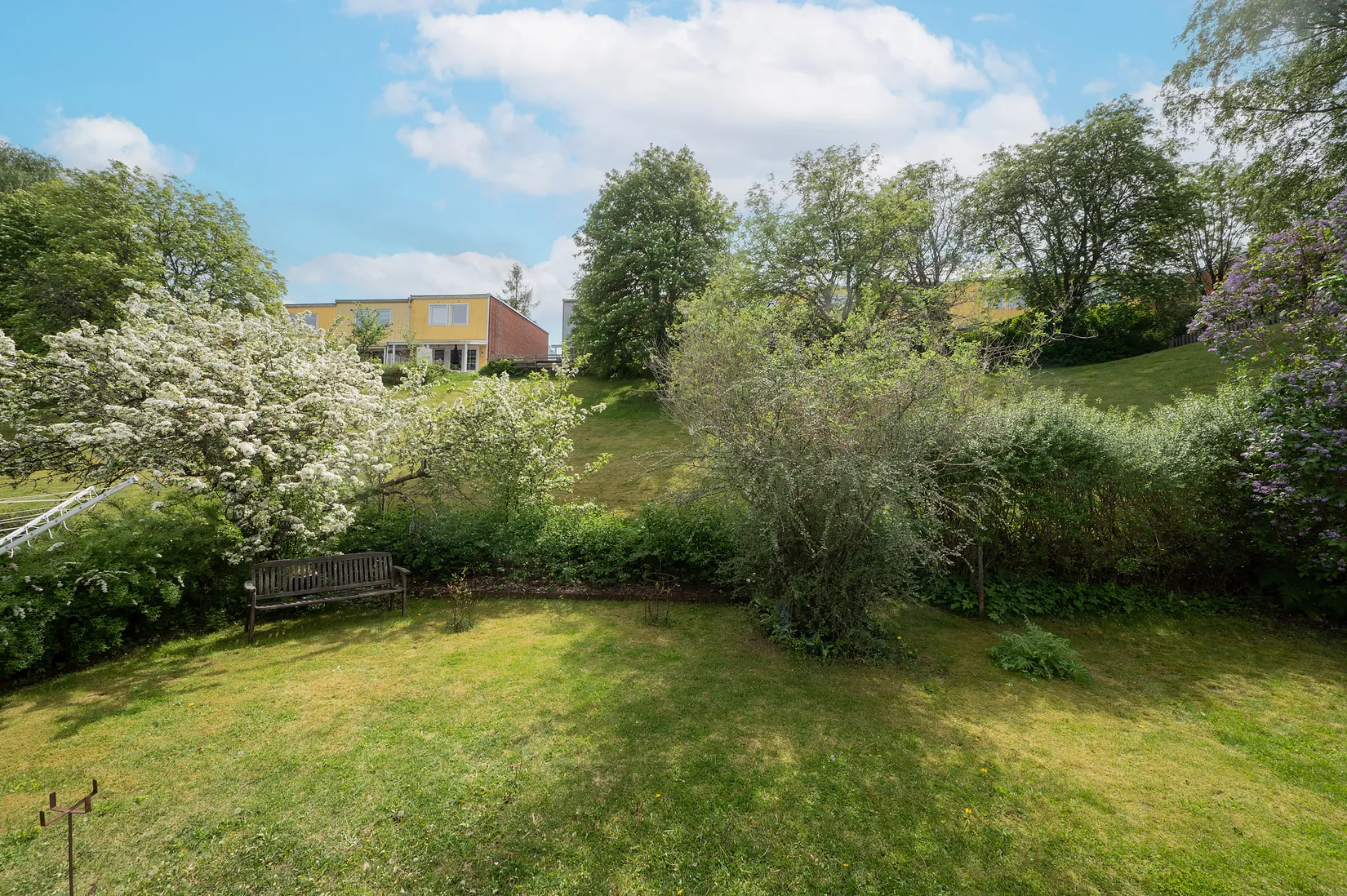Radhus, Granbacken 9, Broängen, Botkyrka