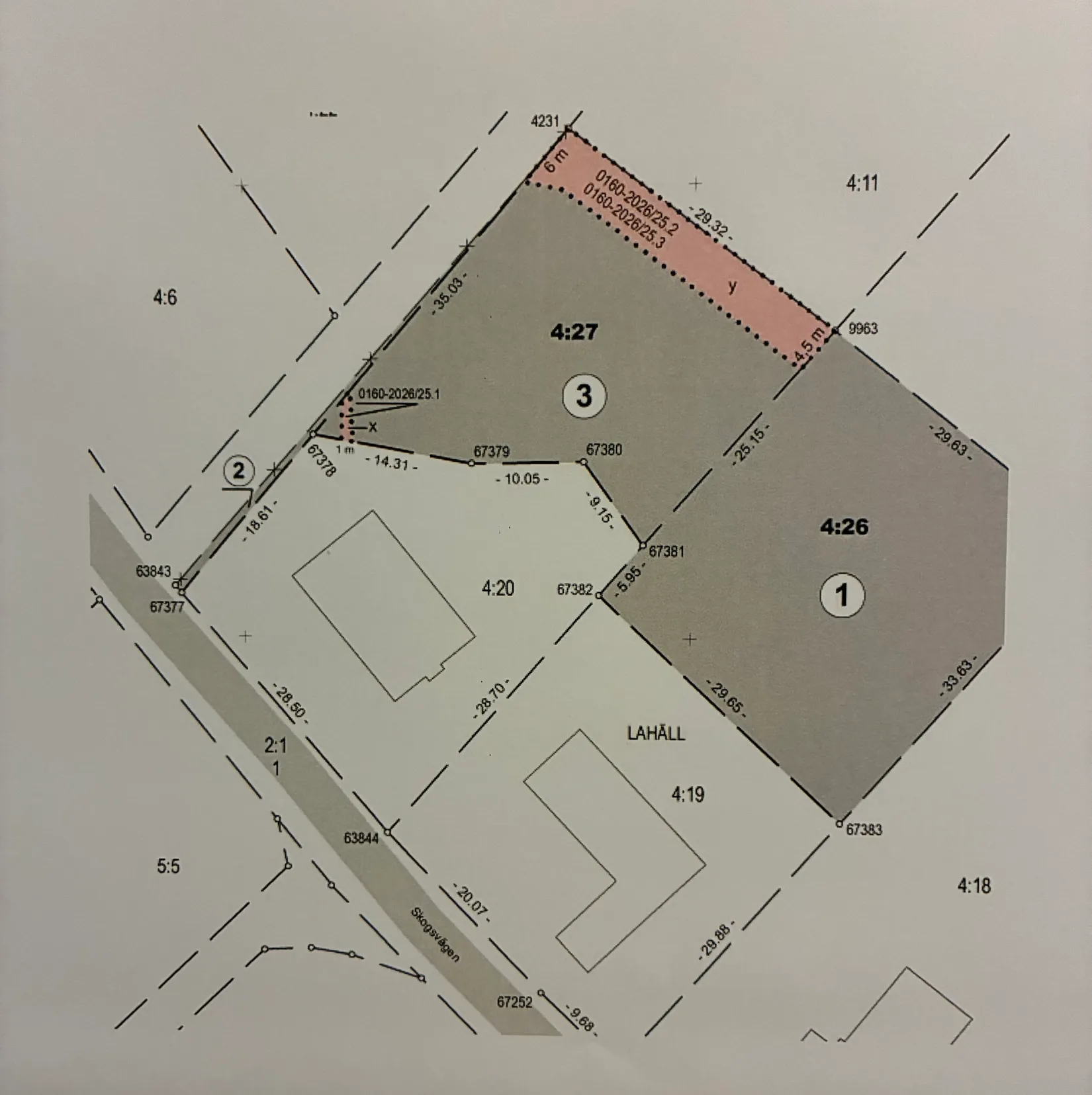 Tomt, Tomt - del av fastighet med adress Skogsvägen 26, Lahäll, Täby