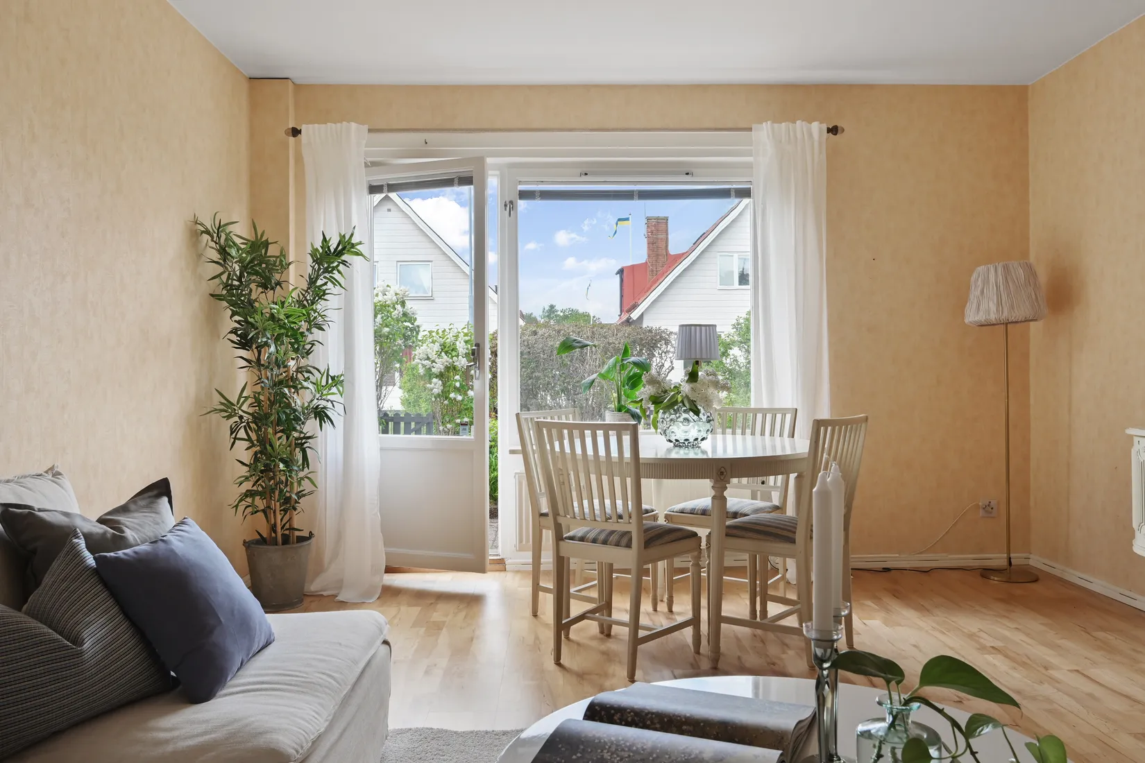 Radhus, Linnés väg 108, Häggvik, Sollentuna