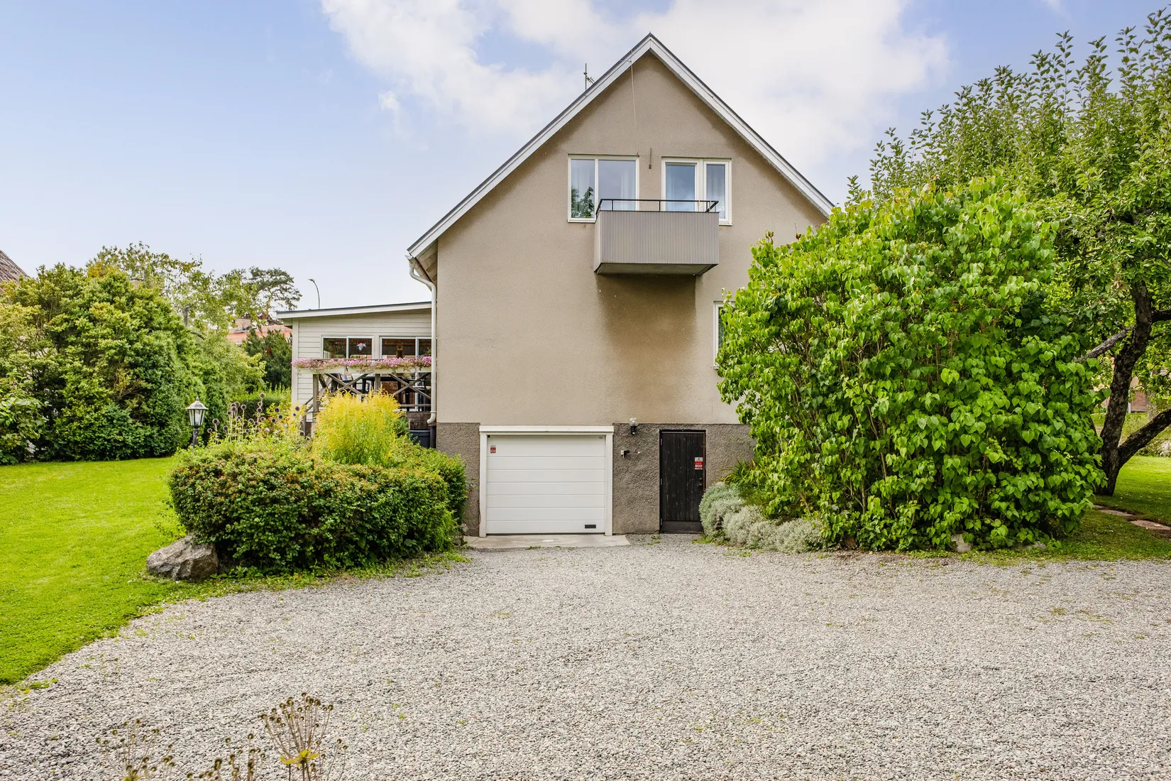 Villa, Vitmåragatan 32, Gideonsberg, Västerås