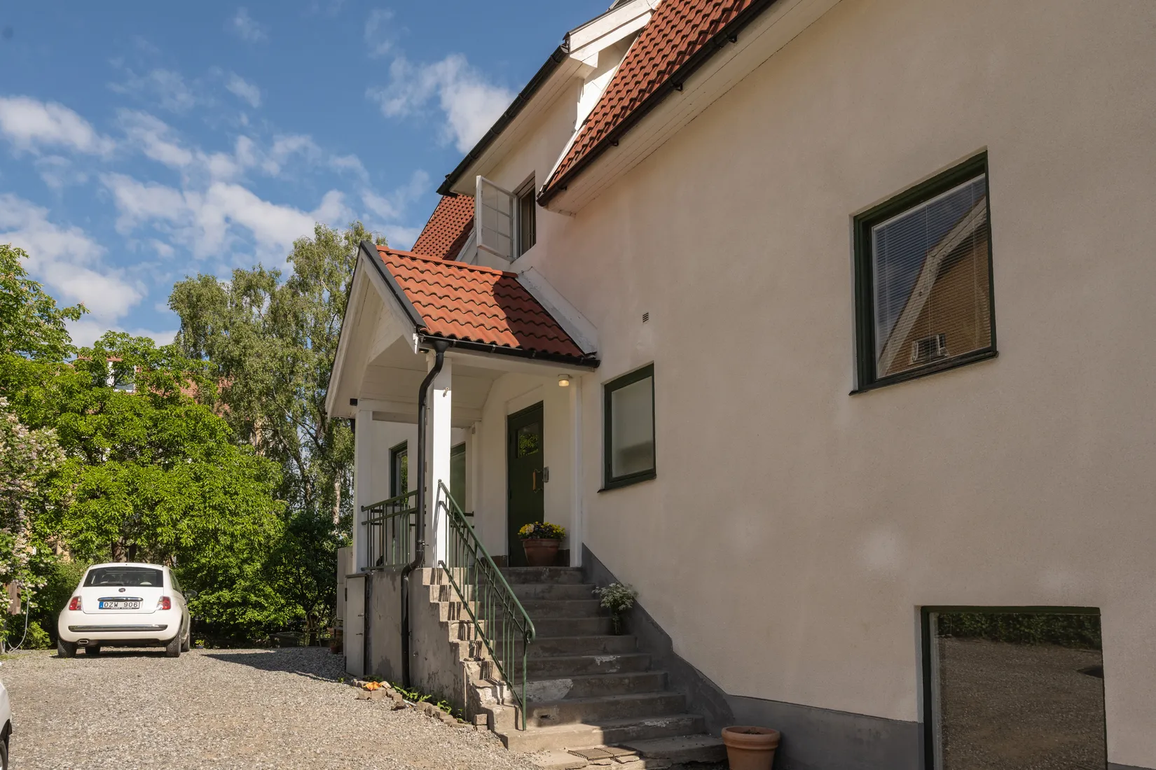 Bostadsrätt, Övre Bergsvägen 12, Midsommarkransen, Stockholm