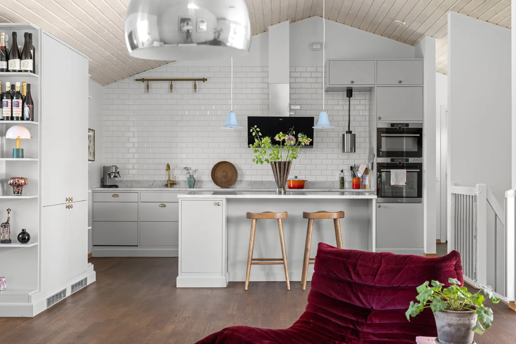 Villa, Snövits väg 12A, Trollbäcken, Tyresö