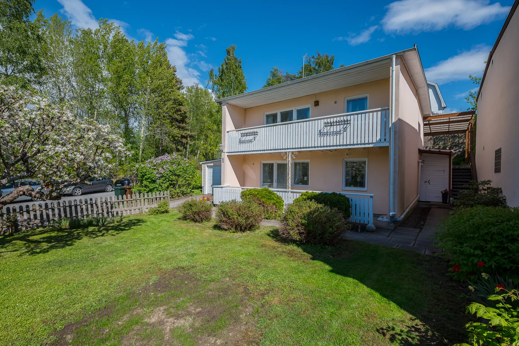 Villa, Bergvägen 1, Rickeby/Karlberg, Vallentuna