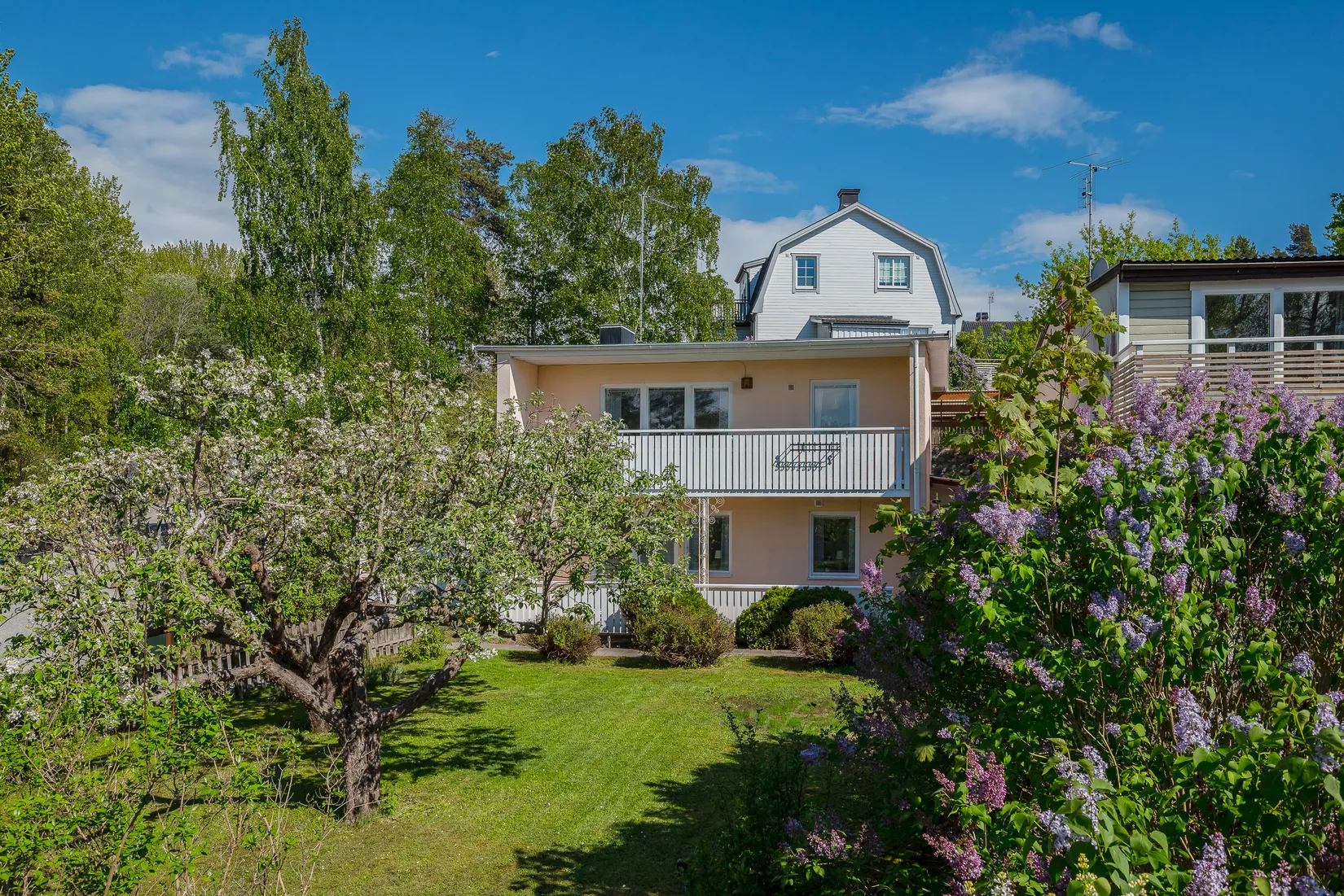 Villa, Bergvägen 1, Rickeby/Karlberg, Vallentuna