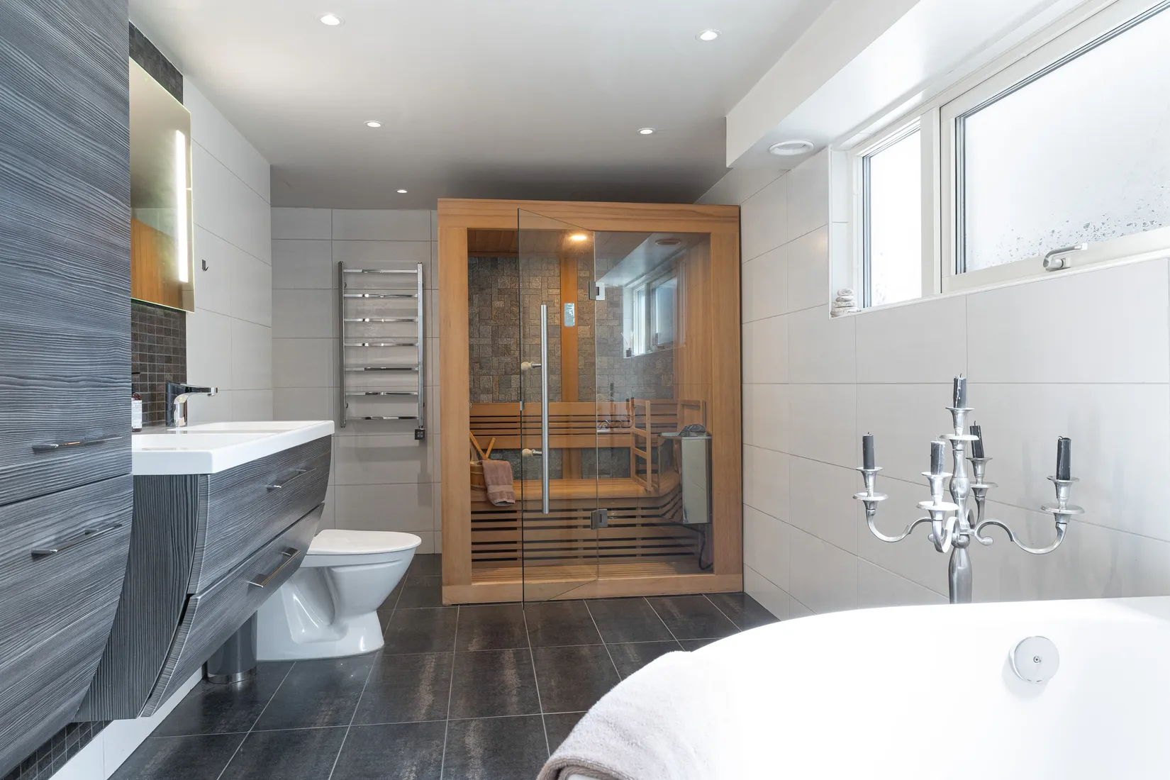 Villa, Sandavägen 35, Odenslunda, Upplands Väsby