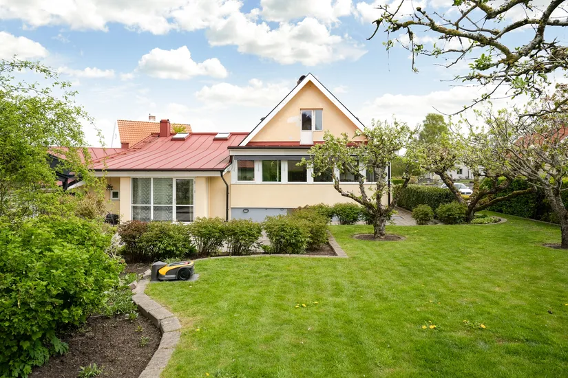Villa, Nyhemsgatan 11, Ängavången, Ängelholm