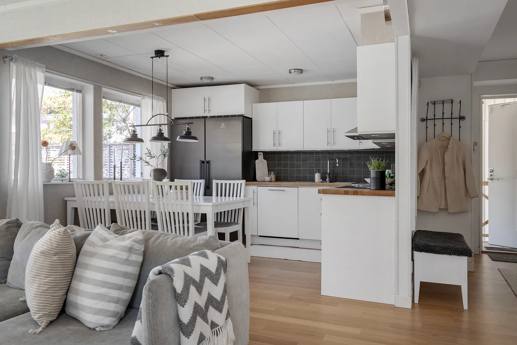 Villa, Radhus, Lilla Vårviksvägen 34, Björndalen, Trollhättan