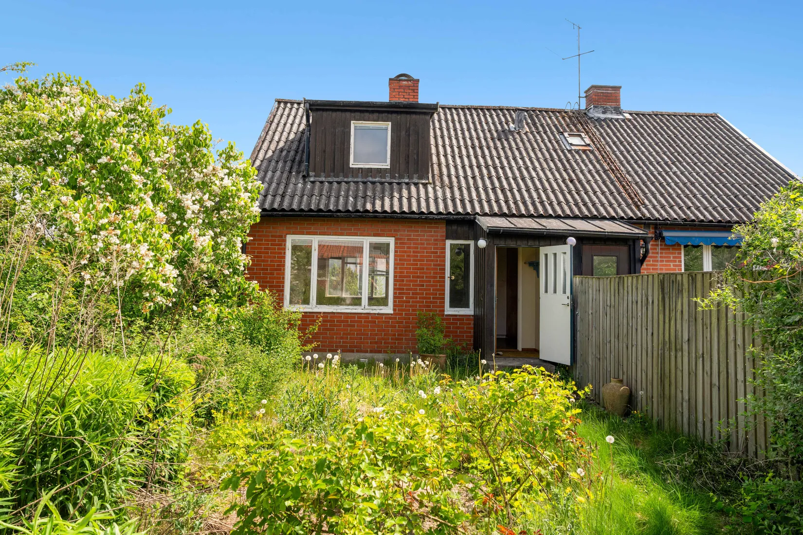 Radhus, Västerviksgatan 30, Husensjö, Helsingborg