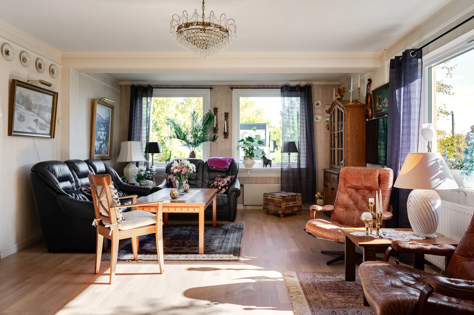 Villa, Holmgårdsvägen 64, Solgård, Huddinge