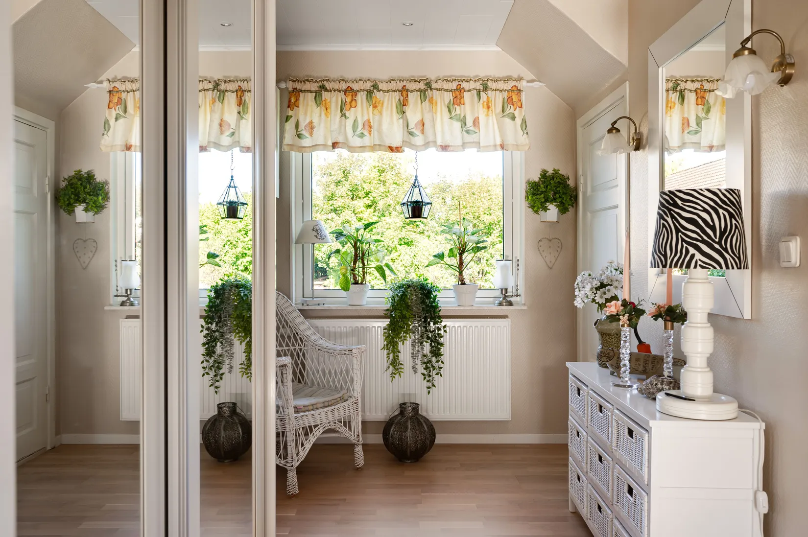 Villa, Holmgårdsvägen 64, Solgård, Huddinge