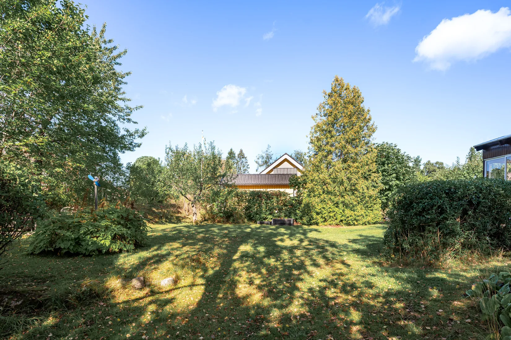 Villa, Holmgårdsvägen 64, Solgård, Huddinge