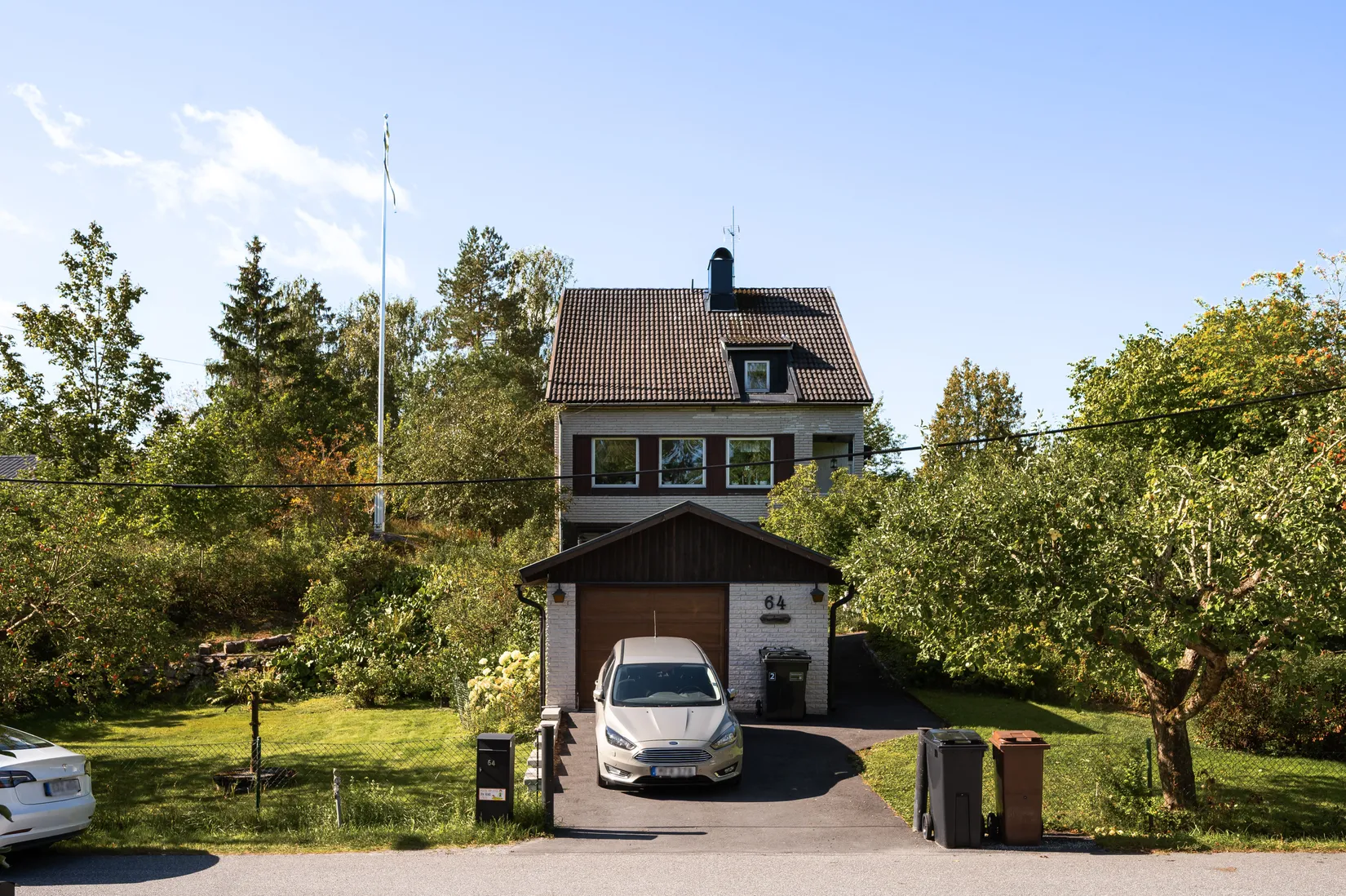 Villa, Holmgårdsvägen 64, Solgård, Huddinge