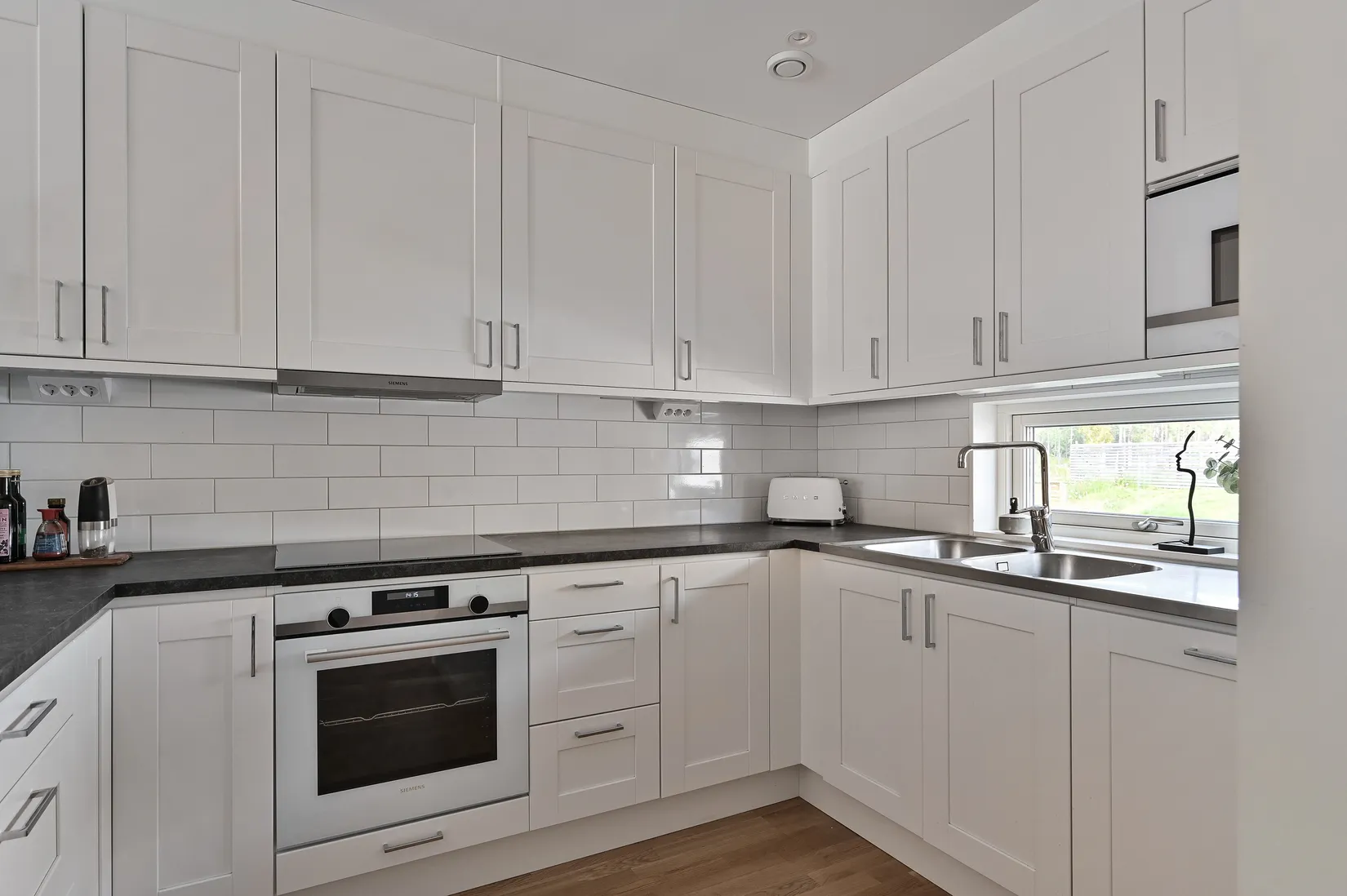 Radhus, Klavebacken 19A, Länna, Huddinge