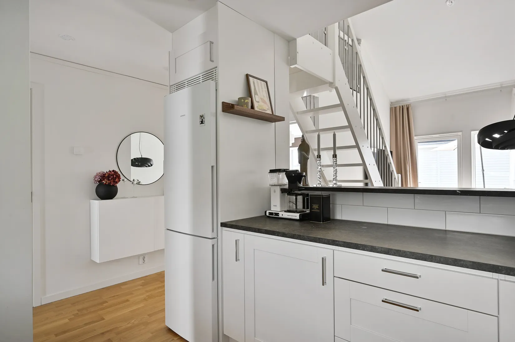 Radhus, Klavebacken 19A, Länna, Huddinge