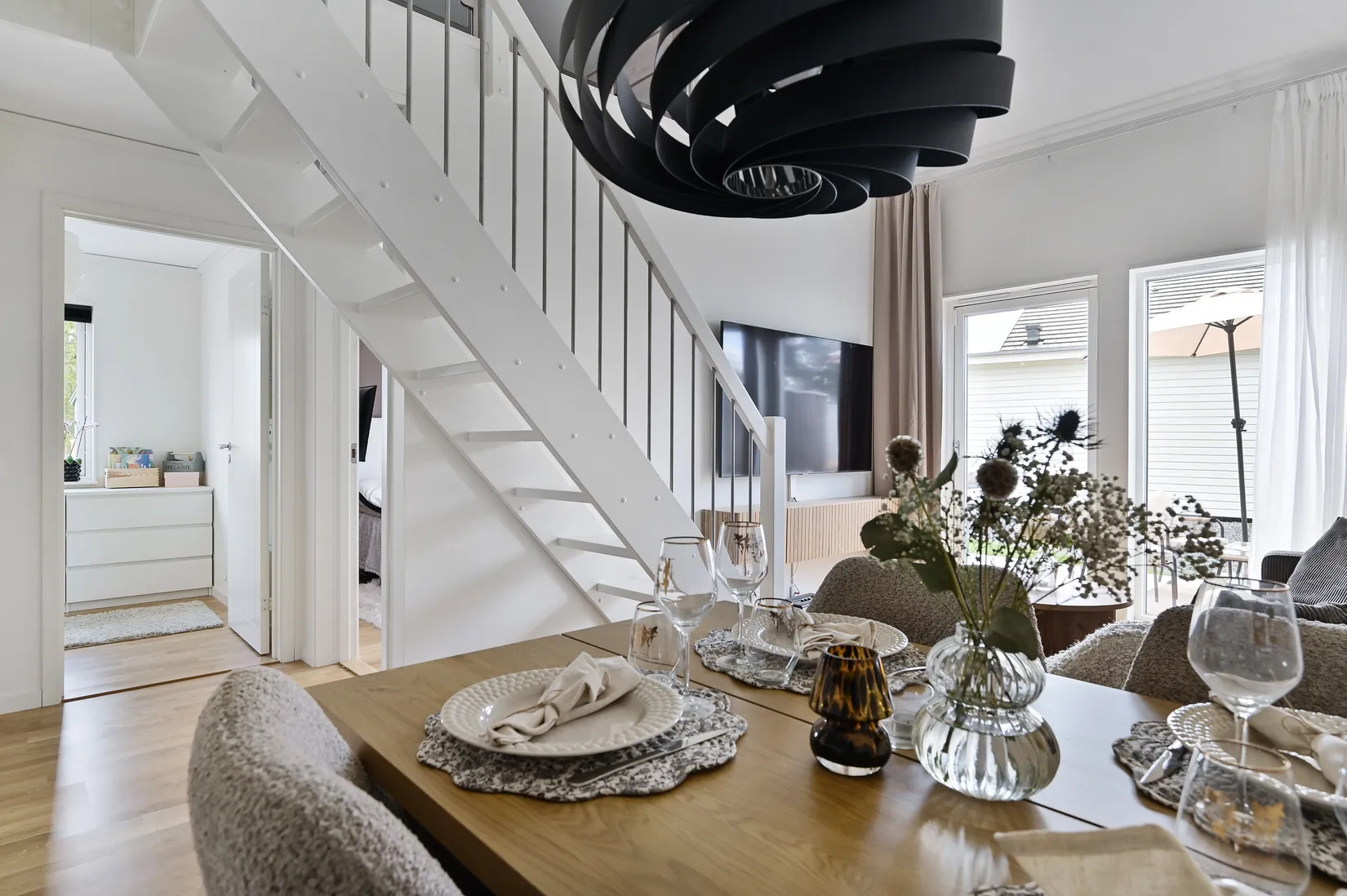 Radhus, Klavebacken 19A, Länna, Huddinge