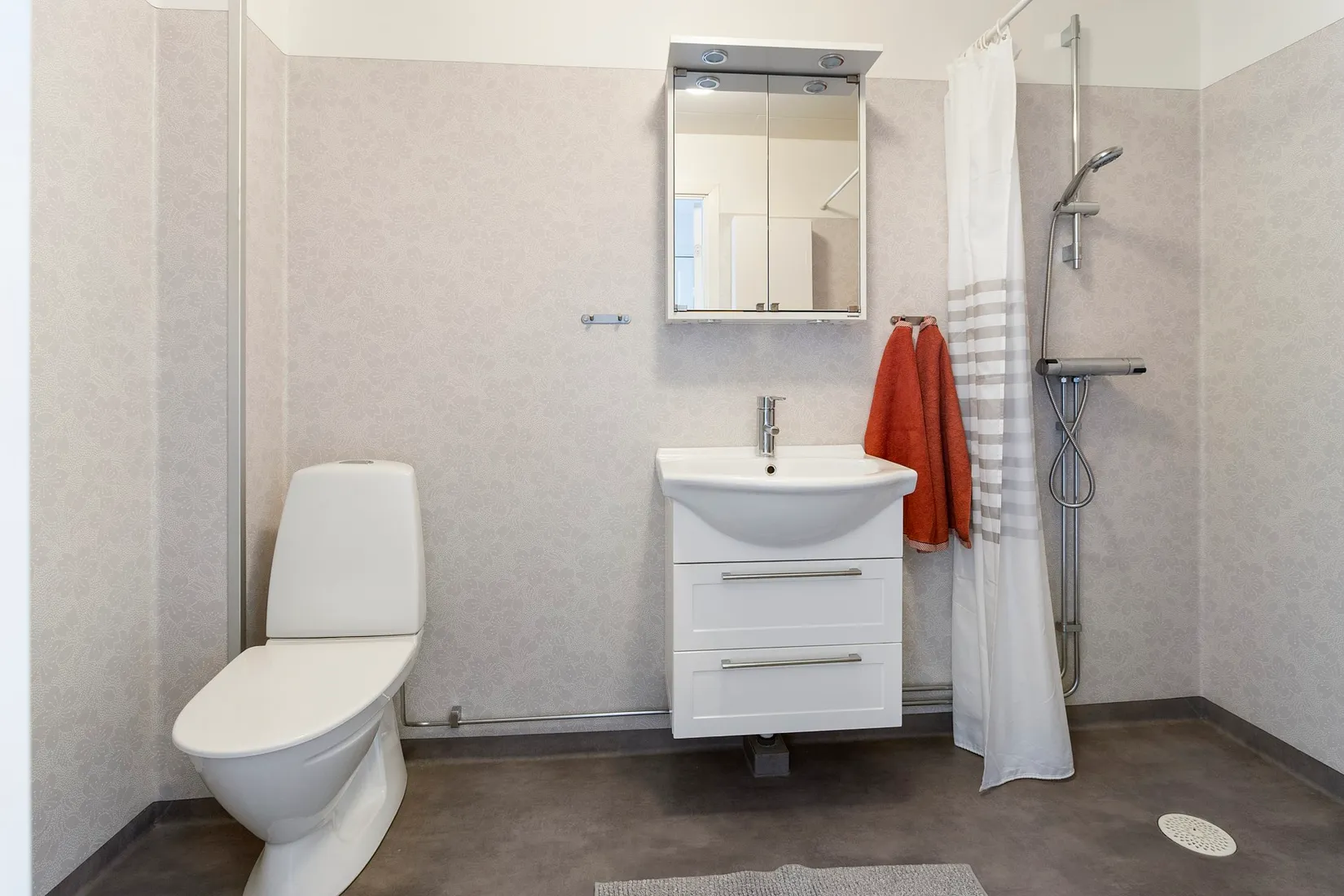 Radhus, Högviltsvägen 47, Södra Gryta, Västerås