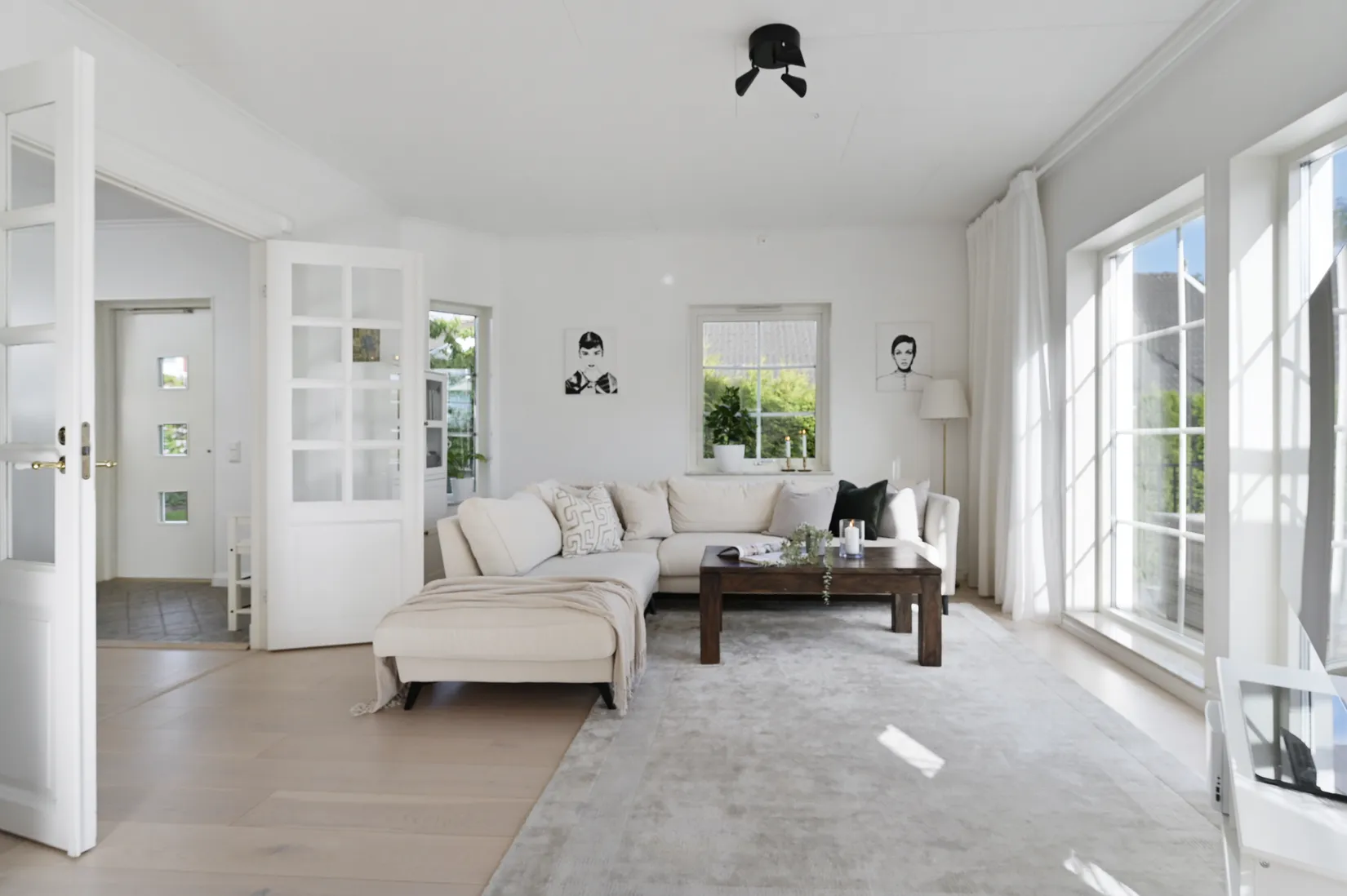 Villa, Skräddarns backe 5, Kungsängen, Upplands-Bro