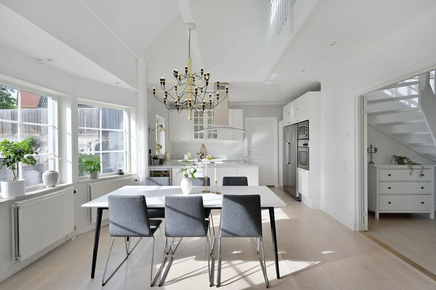 Villa, Skräddarns backe 5, Kungsängen, Upplands-Bro