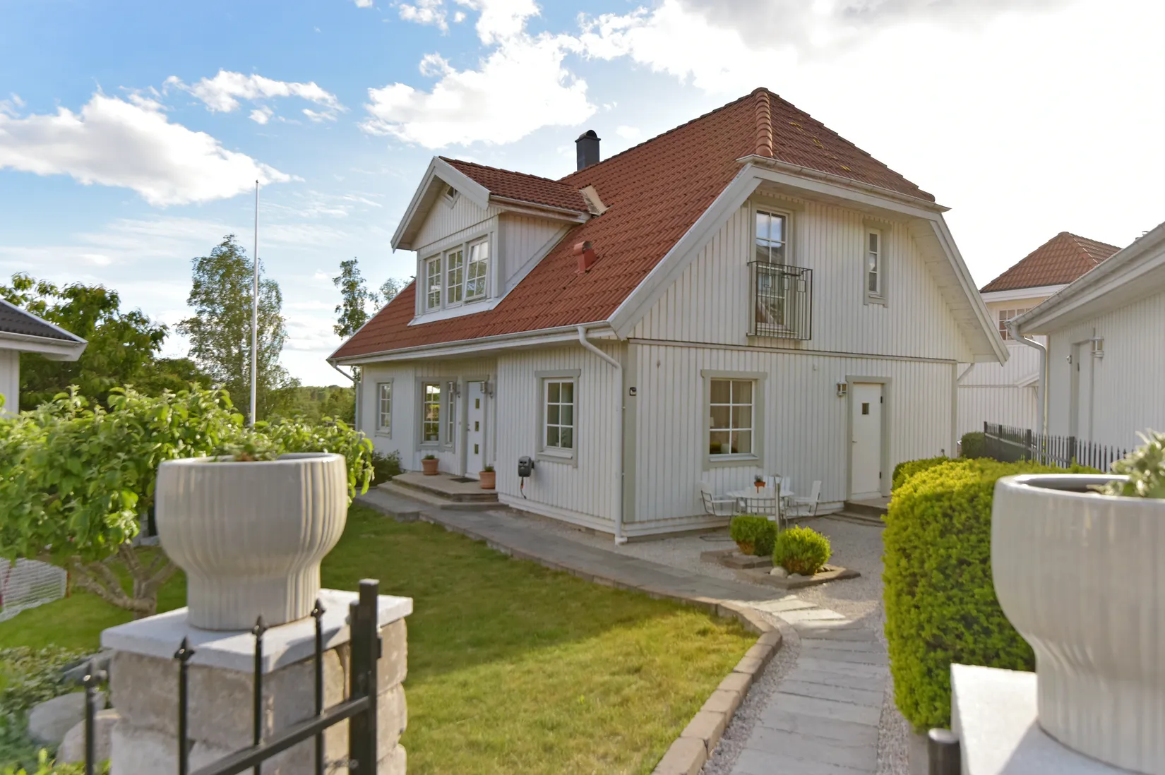 Villa, Skräddarns backe 5, Kungsängen, Upplands-Bro