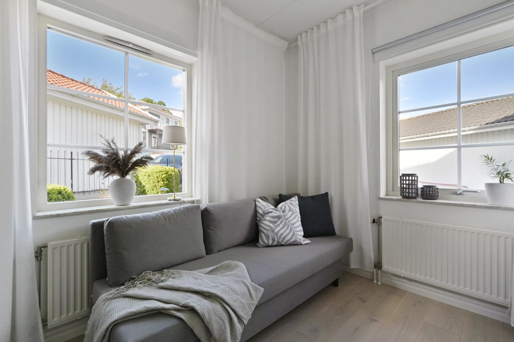 Villa, Skräddarns backe 5, Kungsängen, Upplands-Bro