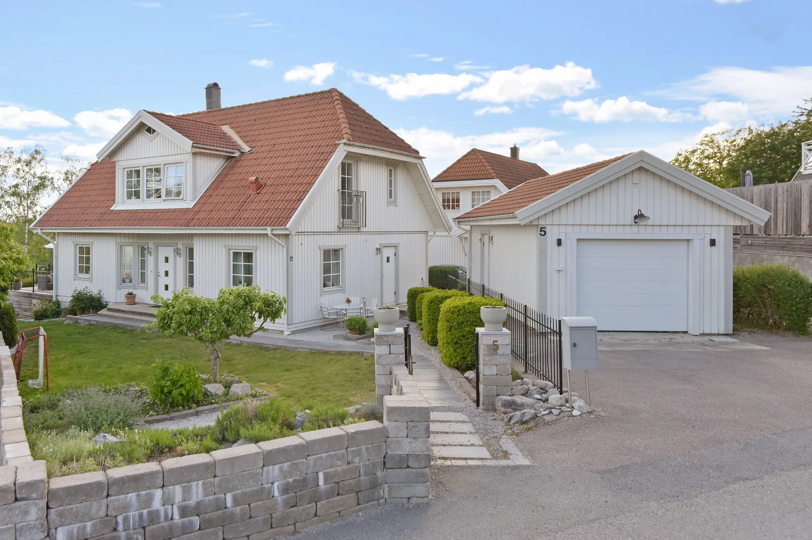 Villa, Skräddarns backe 5, Kungsängen, Upplands-Bro