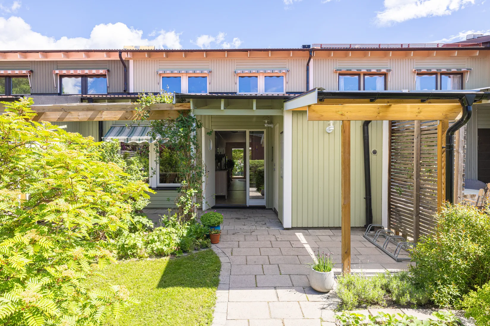 Radhus, Herdevägen 20, Prästgårdsmarken, Upplands Väsby