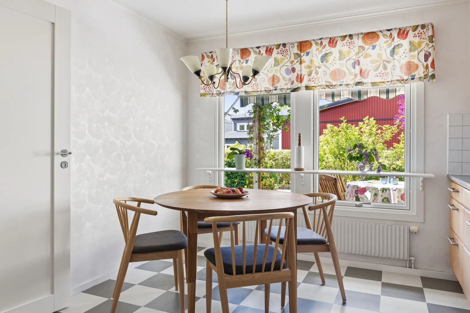 Radhus, Herdevägen 20, Prästgårdsmarken, Upplands Väsby