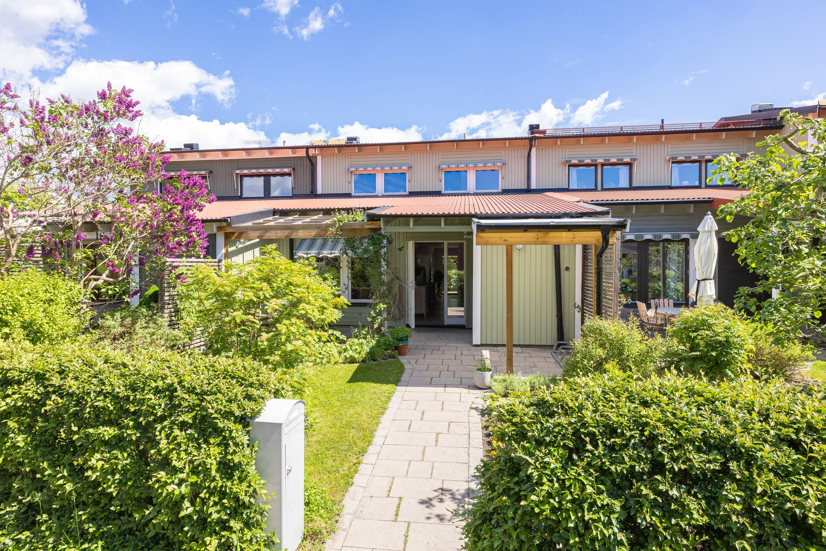 Radhus, Herdevägen 20, Prästgårdsmarken, Upplands Väsby