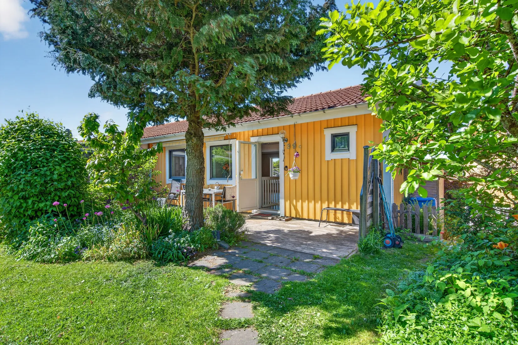 Radhus, Surbrunnsgatan 39C, Strömstad