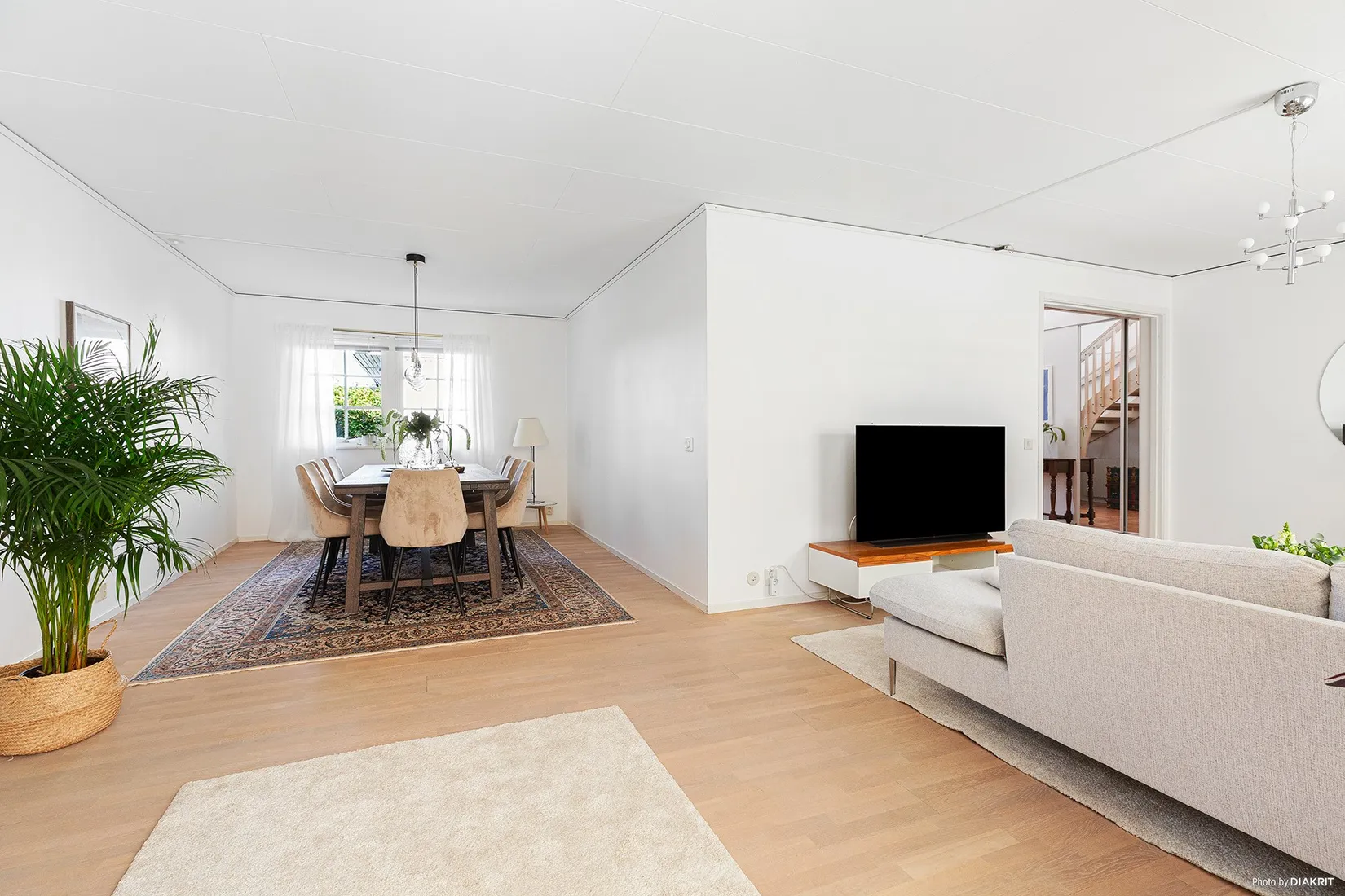 Villa, Vedgränd 12, Skarpäng, Täby