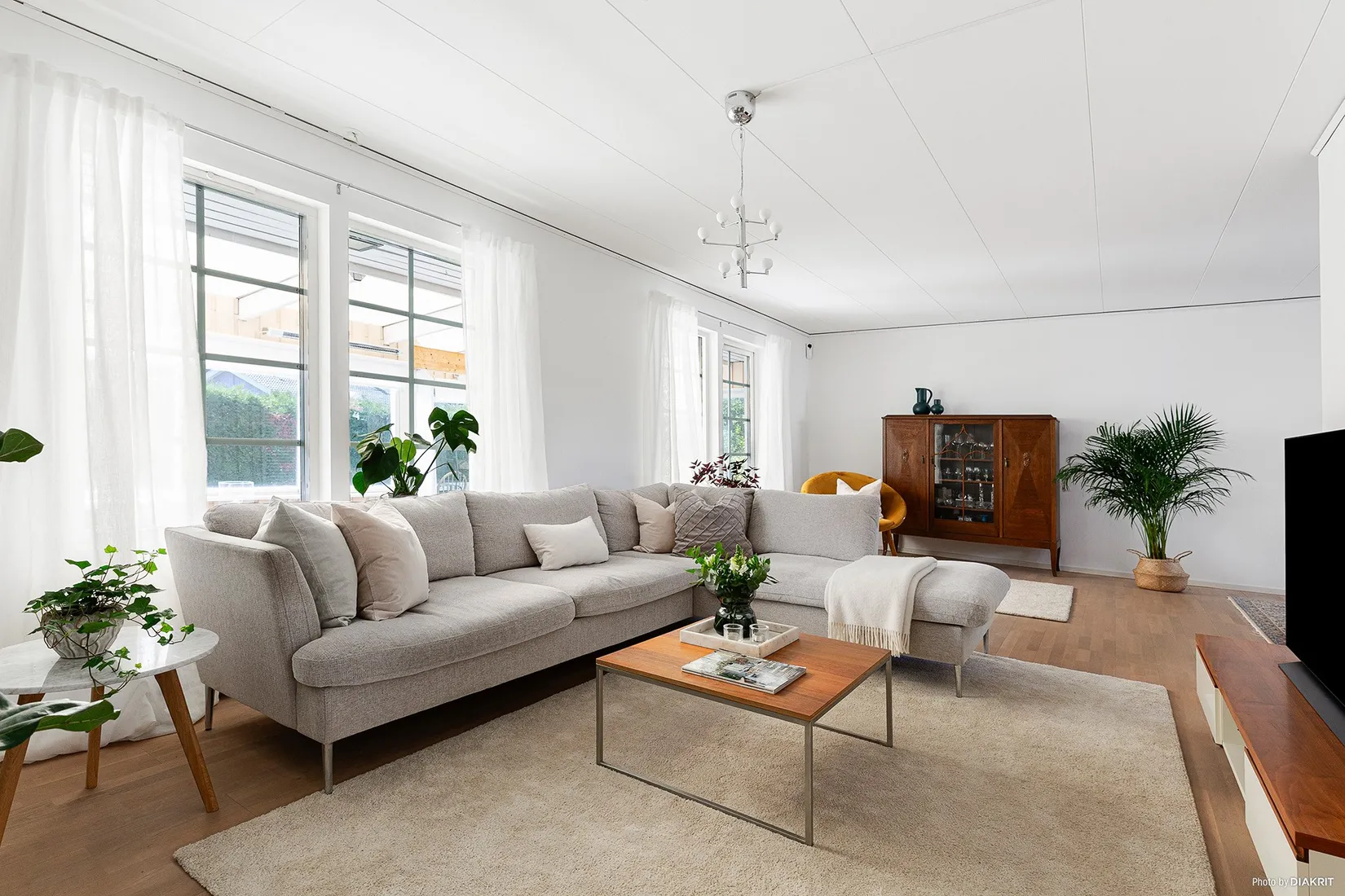 Villa, Vedgränd 12, Skarpäng, Täby