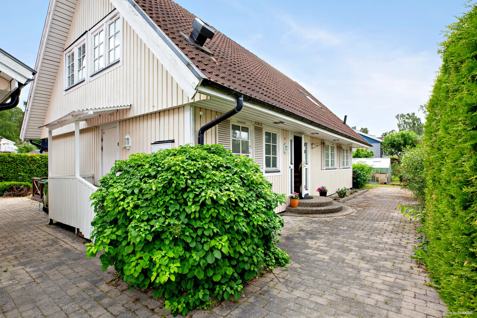 Villa, Vedgränd 12, Skarpäng, Täby