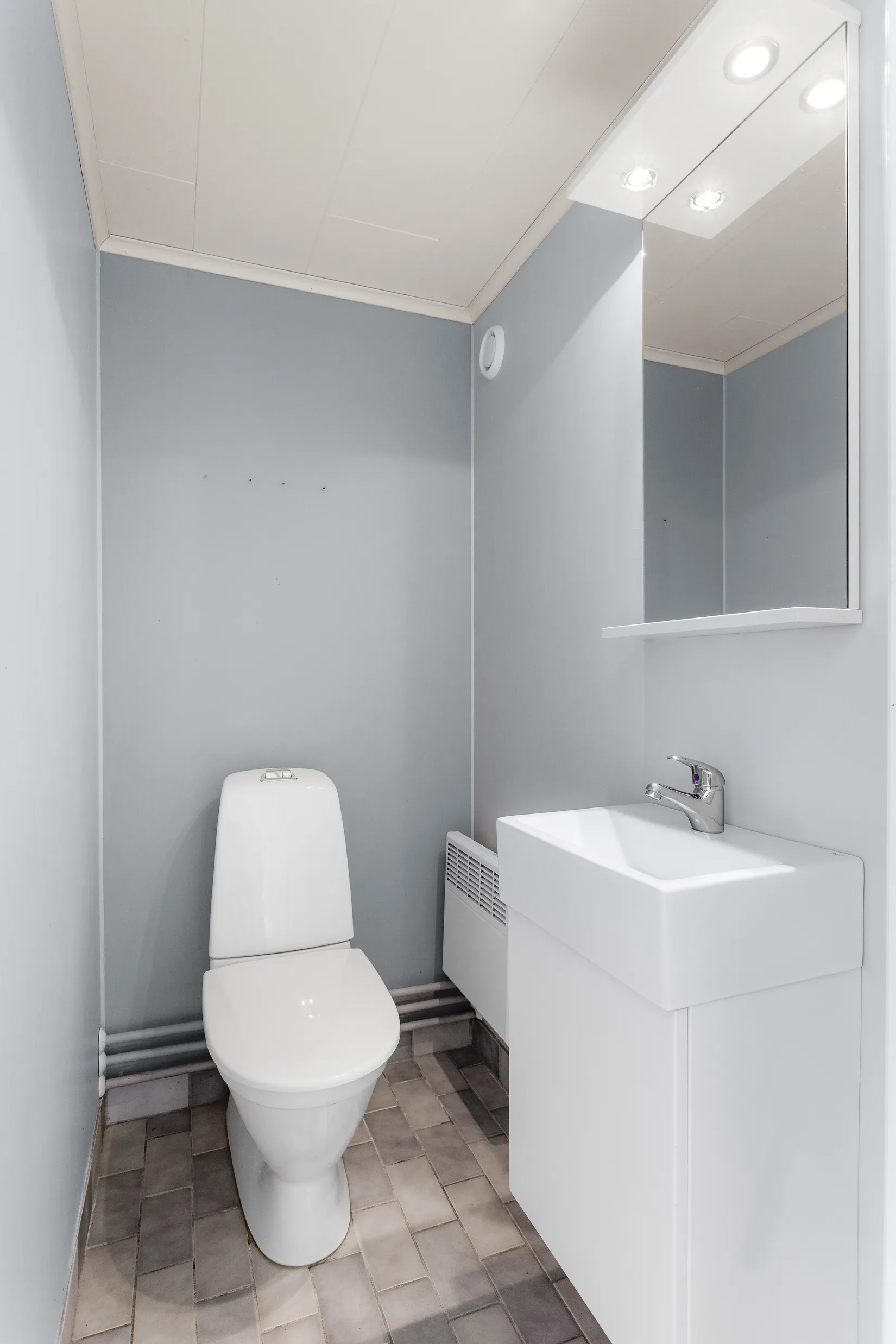 Villa, Radhus, Såningsvägen 14, Viksjö, Järfälla
