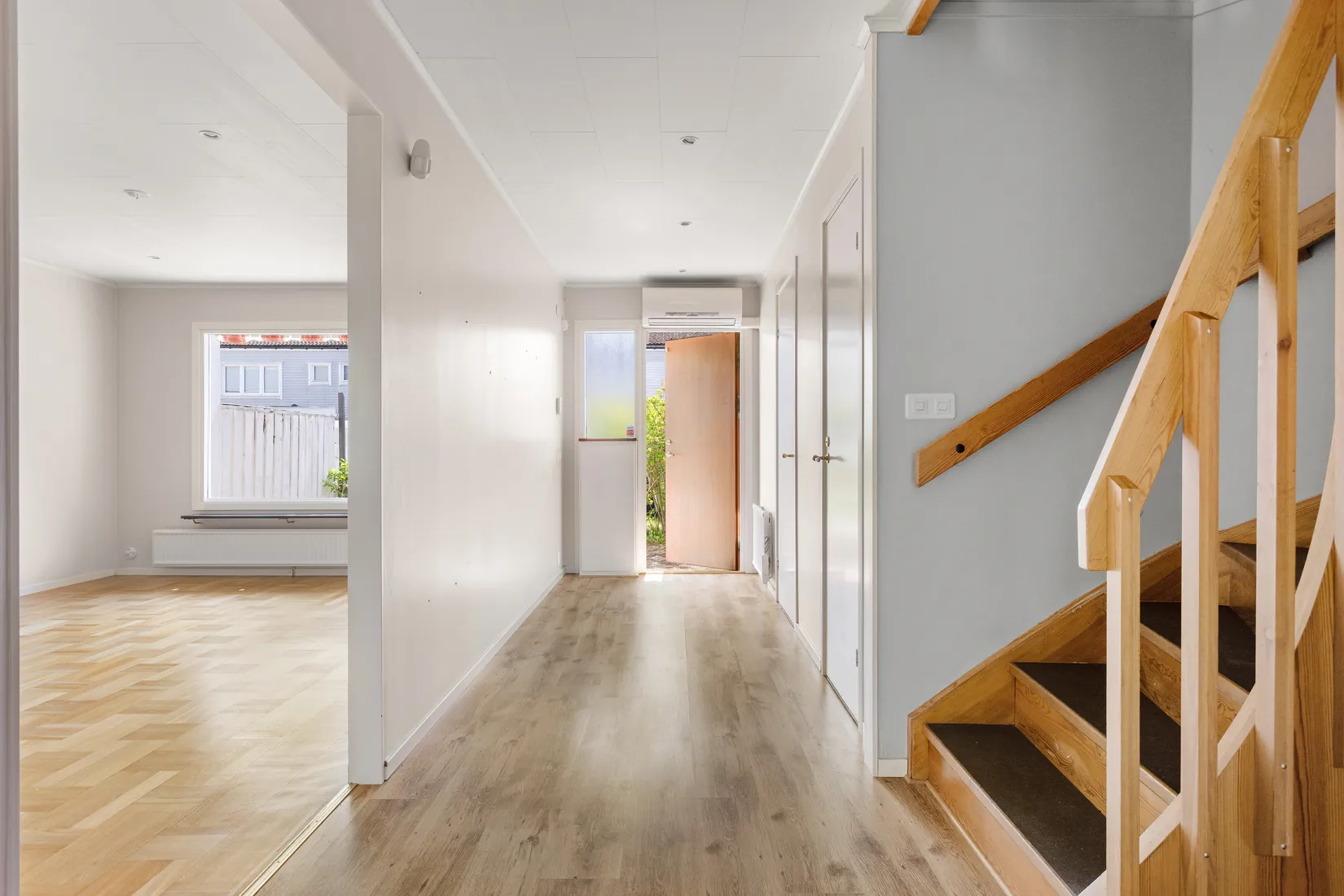 Villa, Radhus, Såningsvägen 14, Viksjö, Järfälla