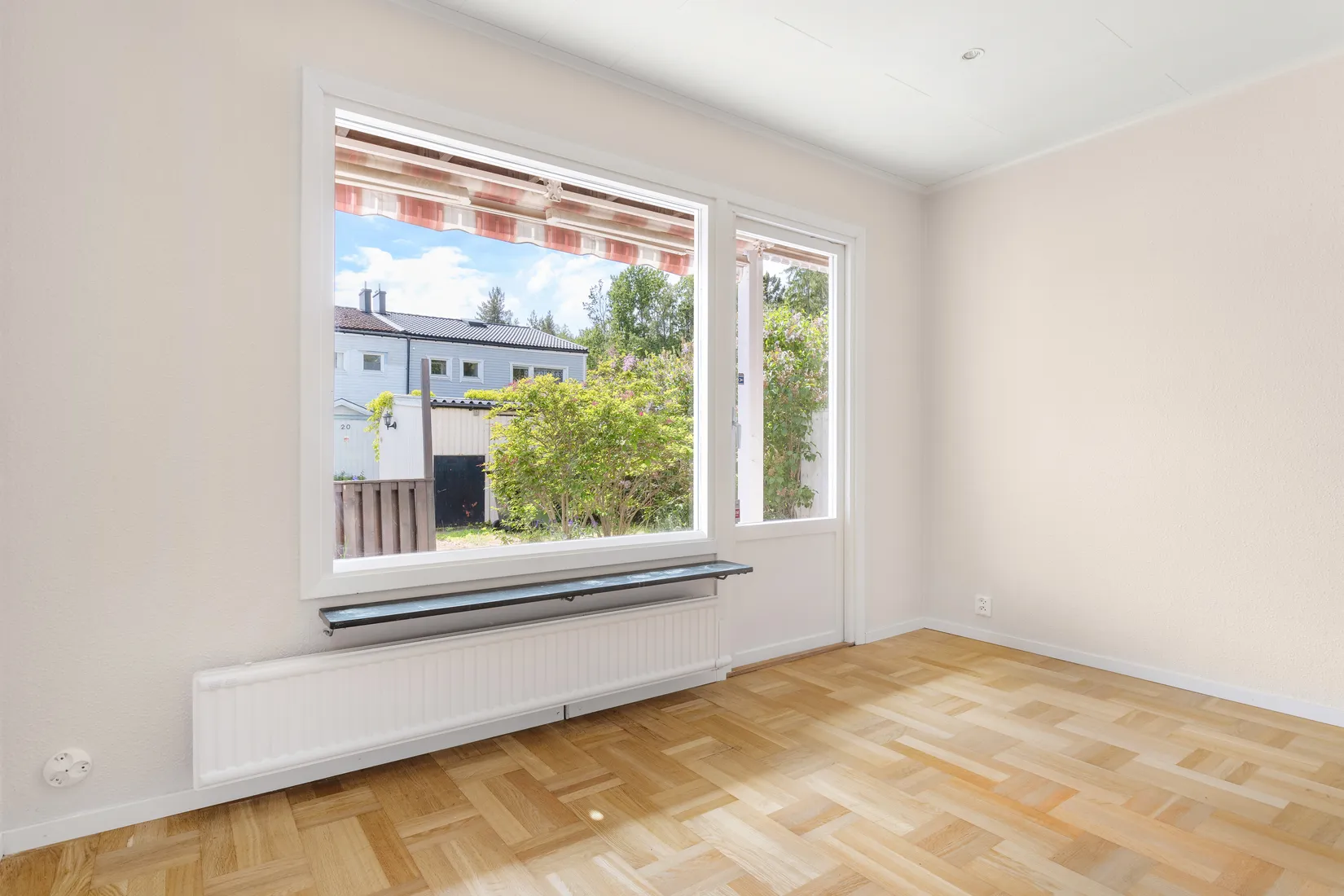Villa, Radhus, Såningsvägen 14, Viksjö, Järfälla