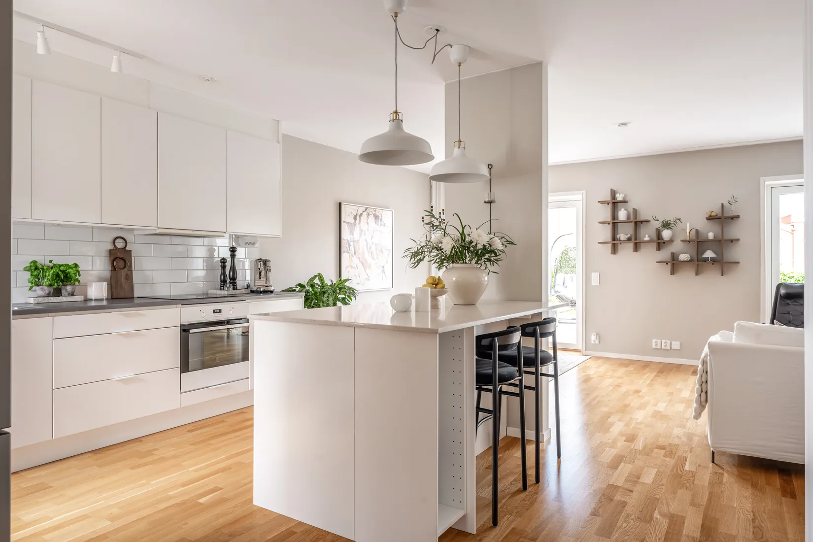 Bostadsrätt, Radhus, Ugglevägen 15, Ullna strand, Täby
