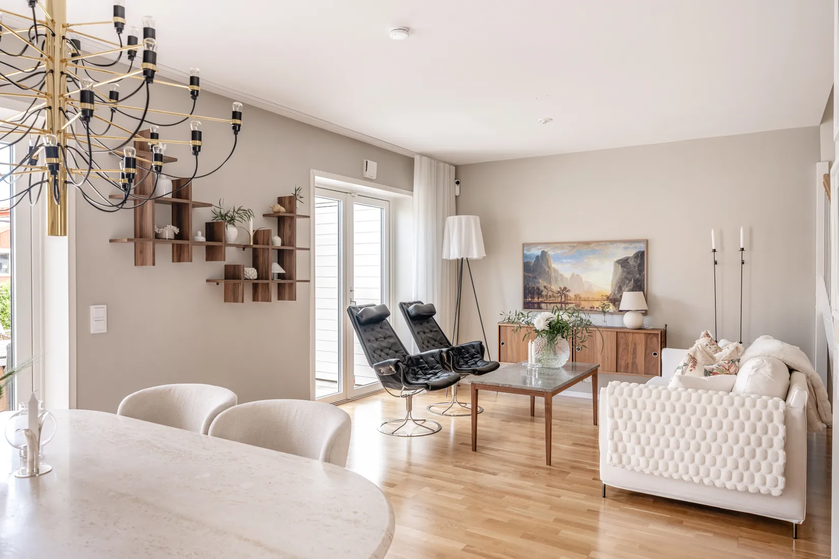 Bostadsrätt, Radhus, Ugglevägen 15, Ullna strand, Täby