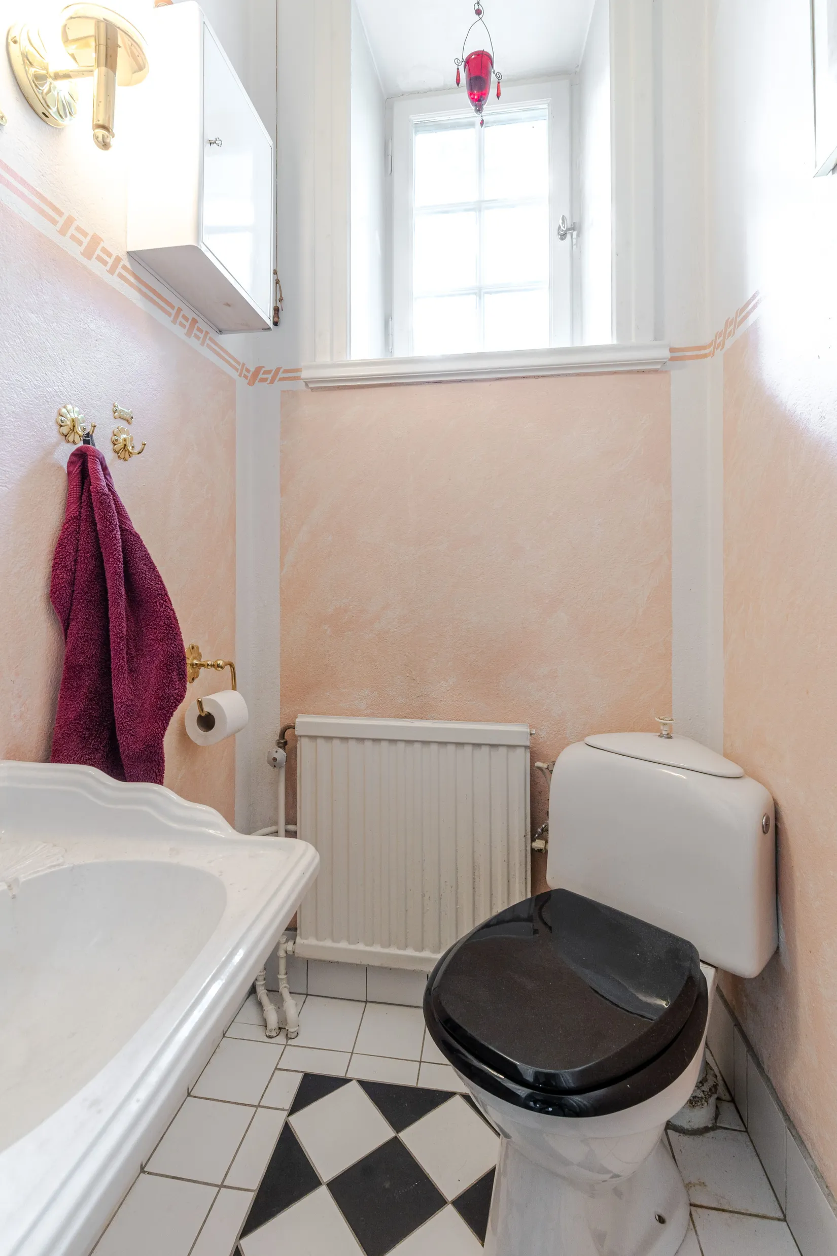 Villa, Regementsgatan 33, Storgärdet, Strängnäs