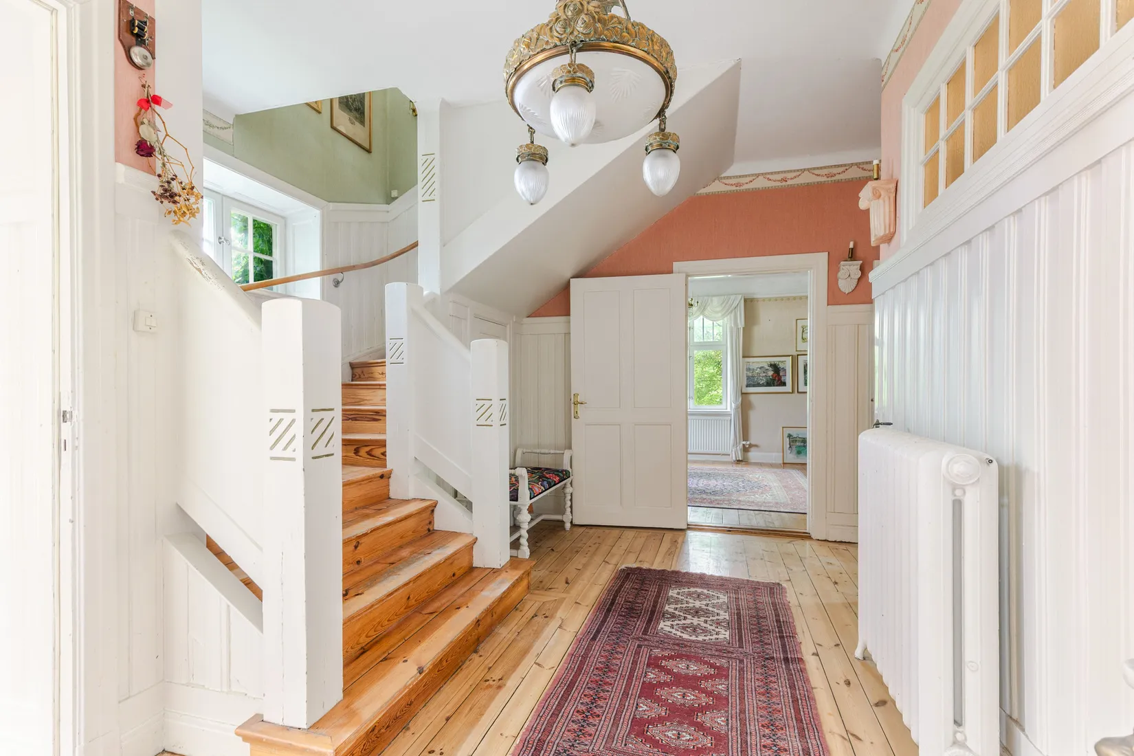 Villa, Regementsgatan 33, Storgärdet, Strängnäs