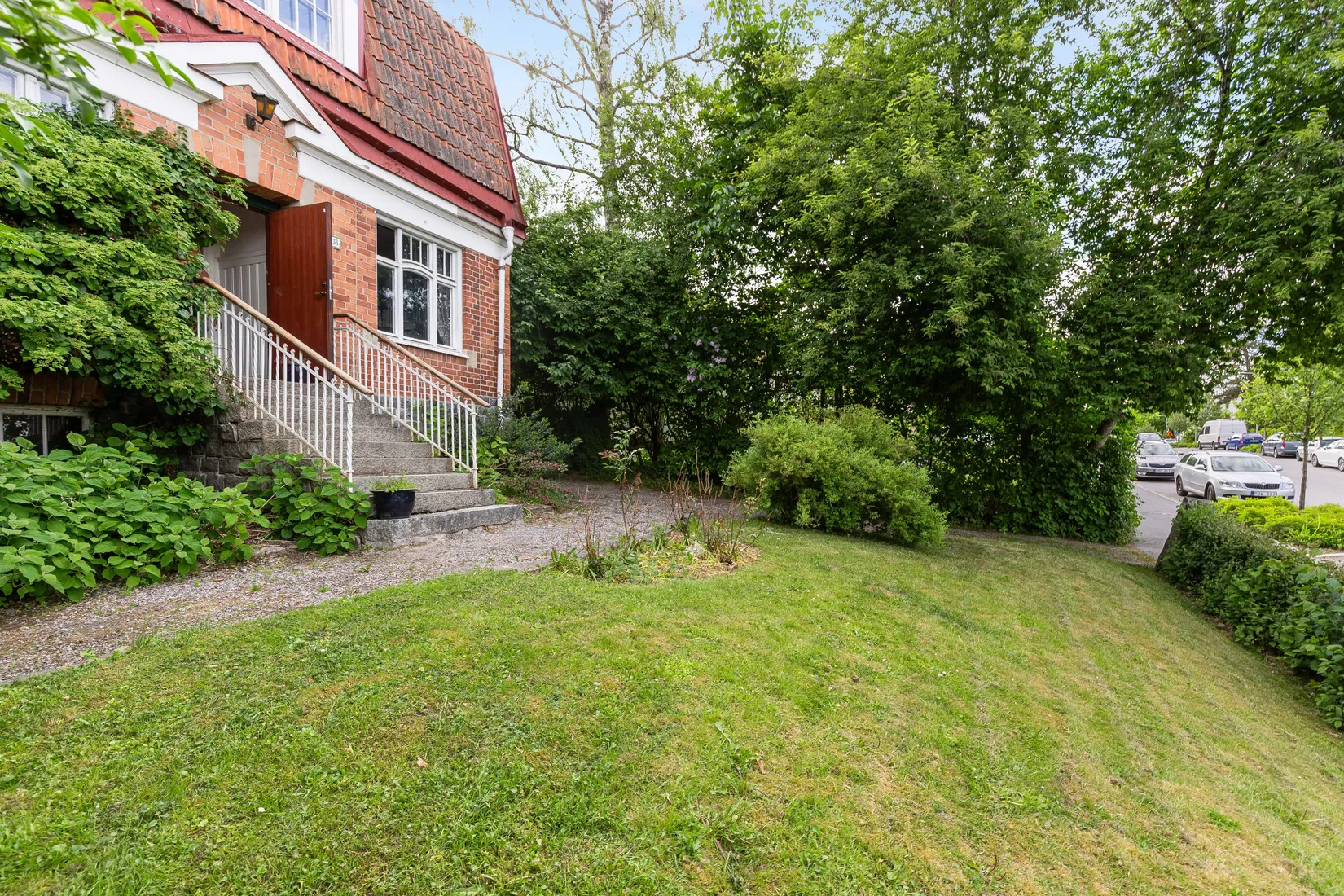 Villa, Regementsgatan 33, Storgärdet, Strängnäs