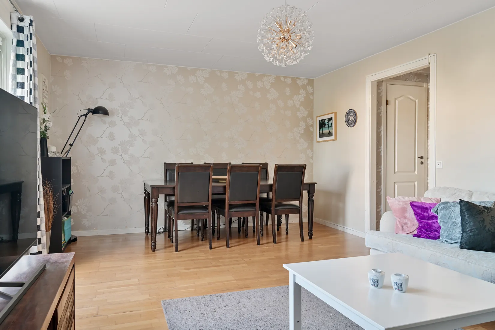 Bostadsrätt, Stationsgatan 23A, Märsta Centralt, Sigtuna