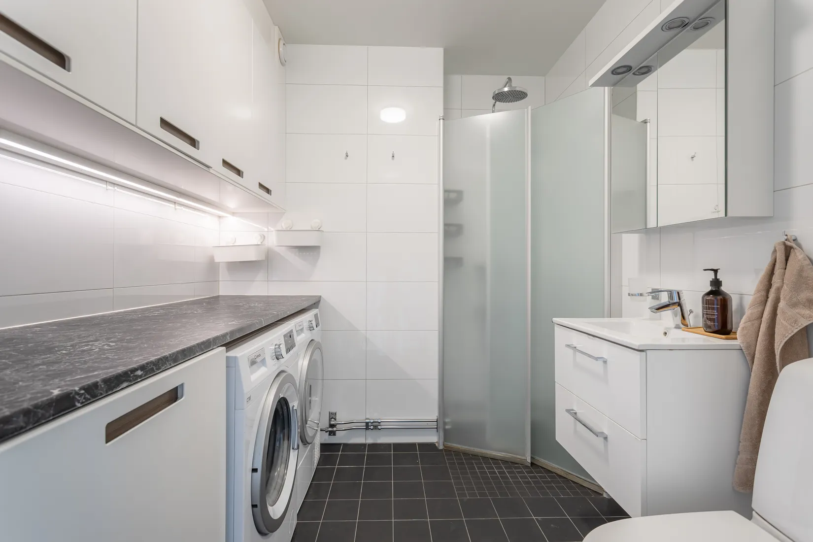 Bostadsrätt, Radhus, Ottesångsgränd 4, Norrviken, Sollentuna