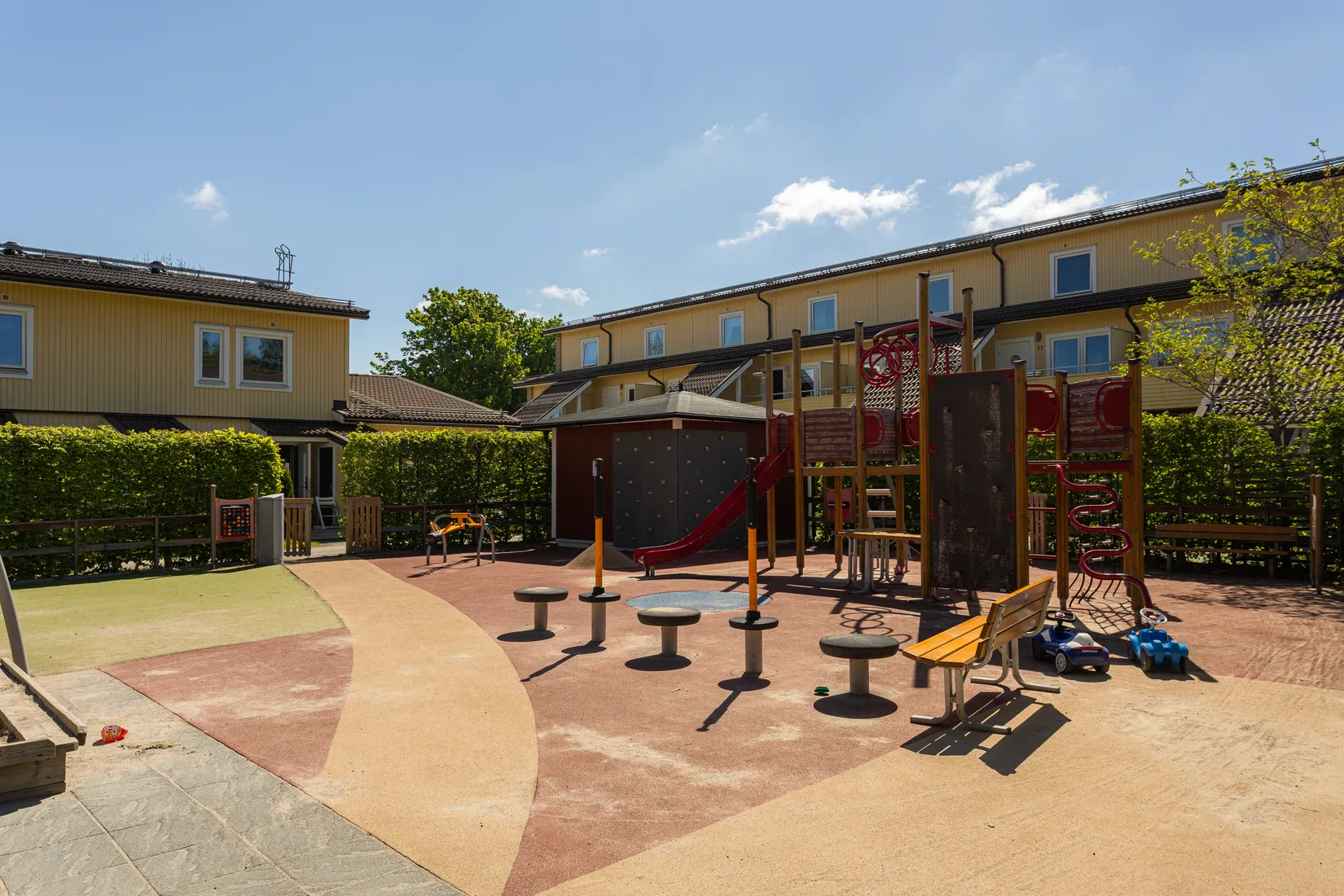 Bostadsrätt, Radhus, Ottesångsgränd 4, Norrviken, Sollentuna