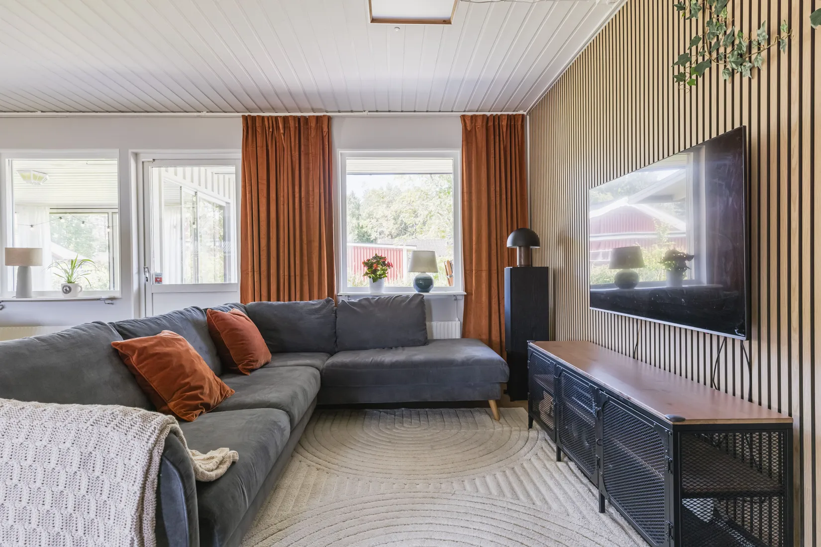 Villa, Umbårsvägen 1, Öna, Mora