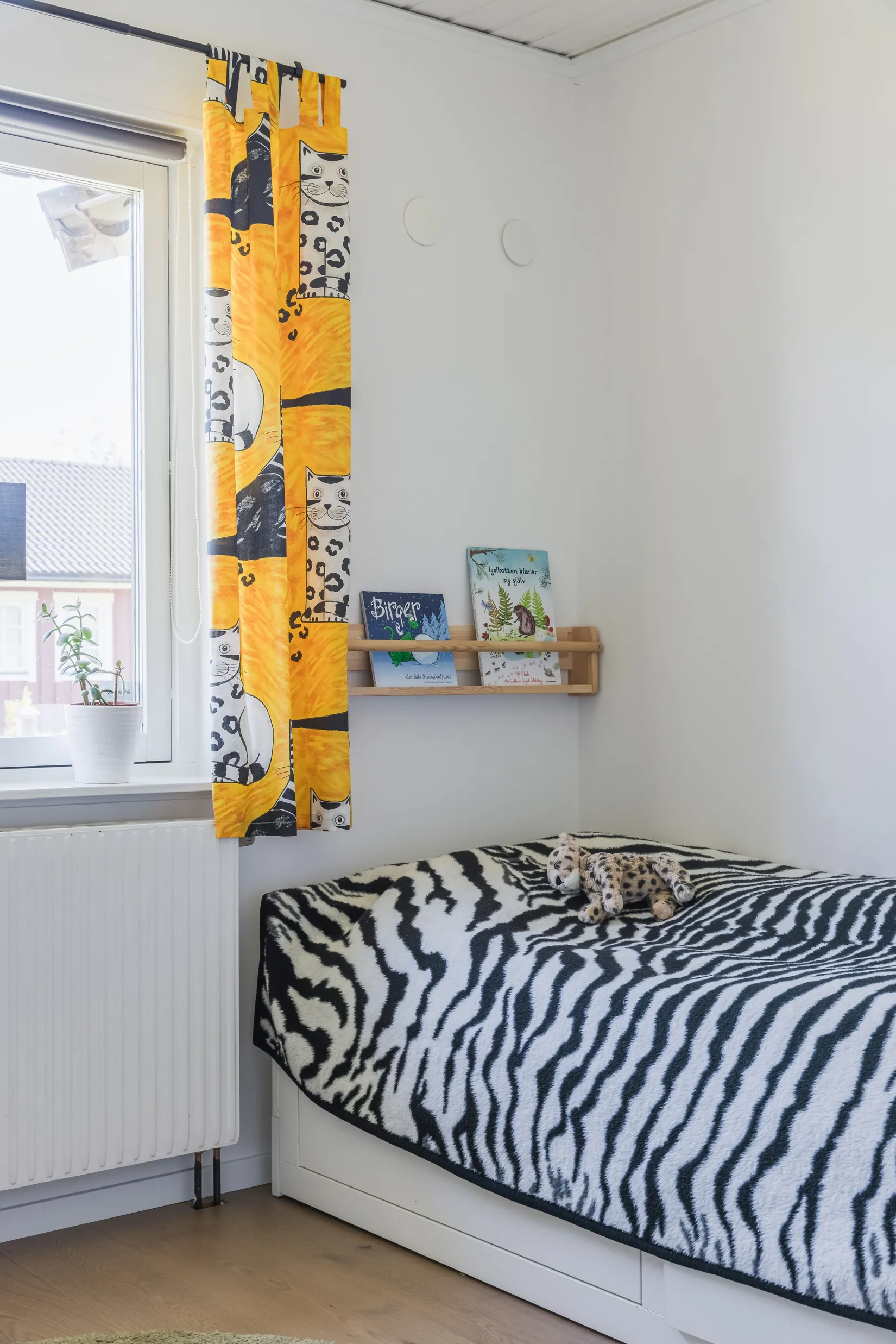 Villa, Umbårsvägen 1, Öna, Mora