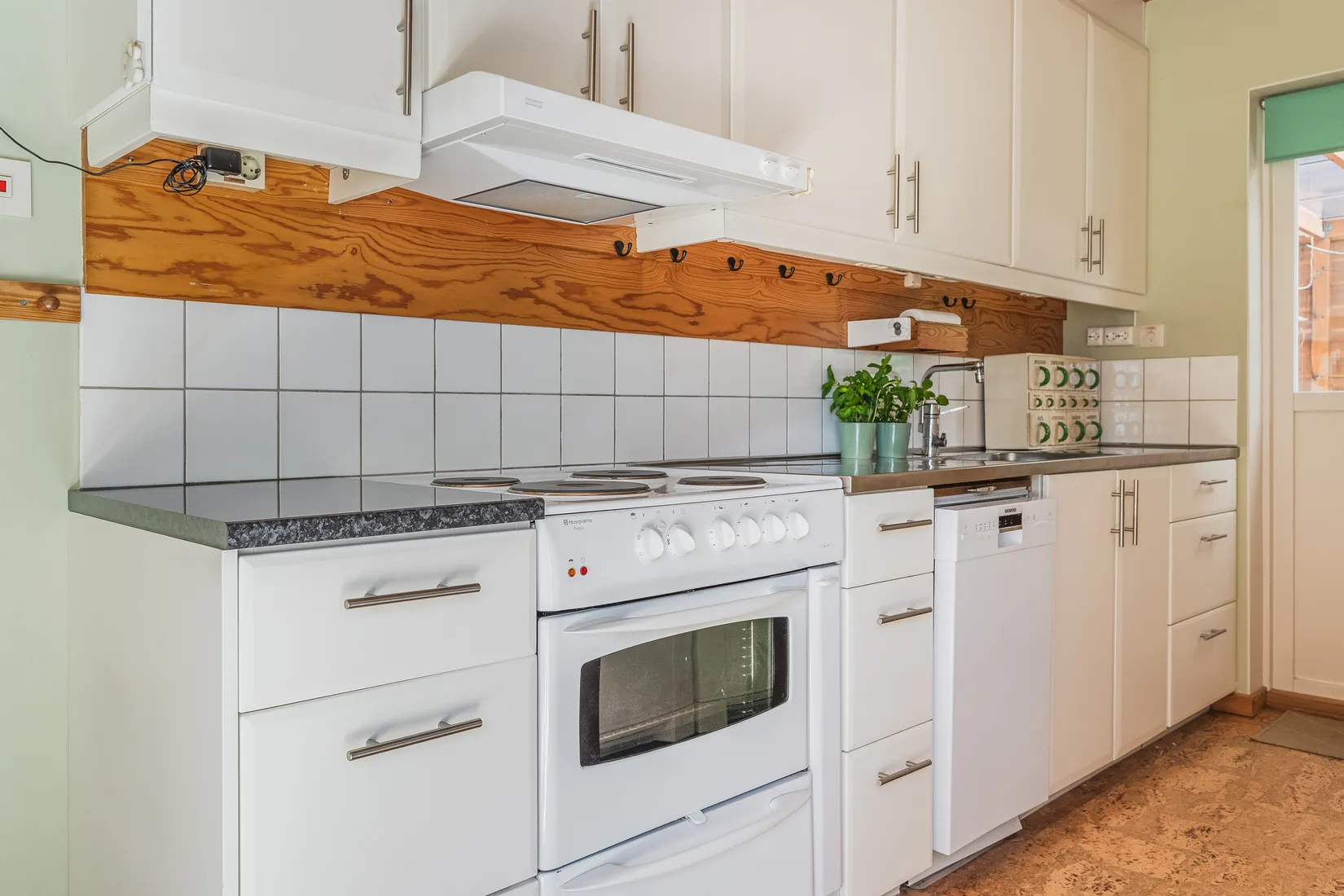 Villa, Radhus, Friluftsvägen 19, Skogsängen, Eskilstuna