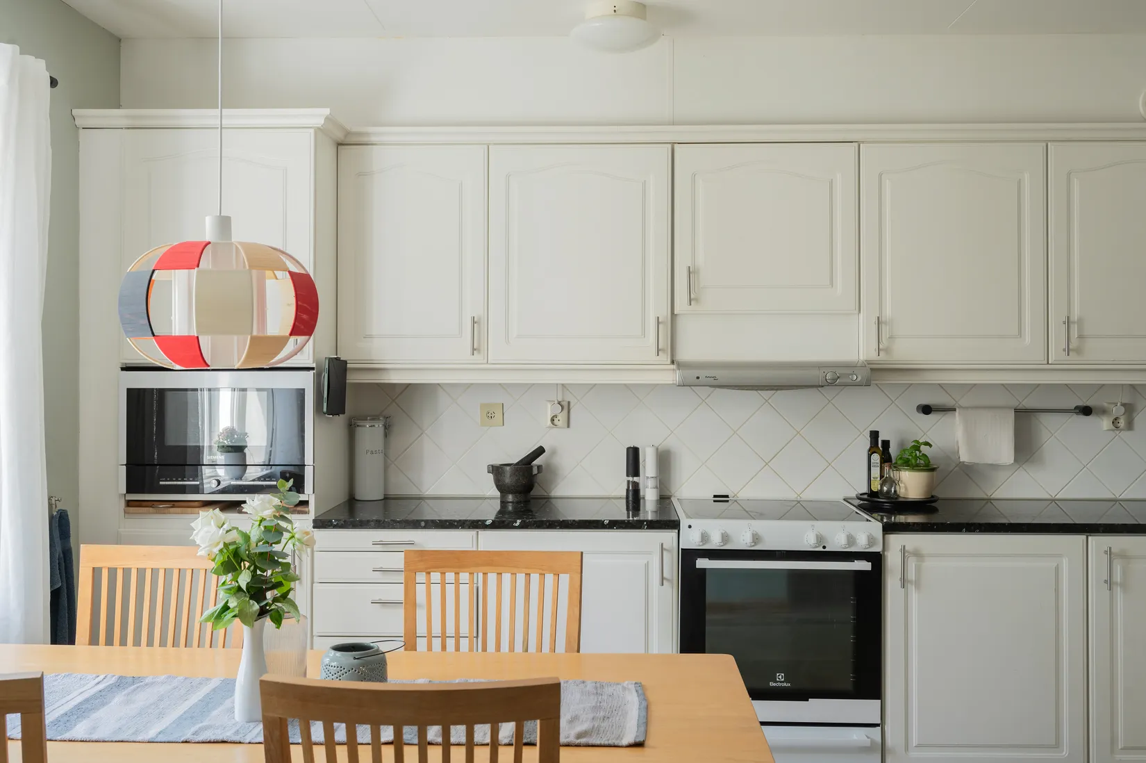 Bostadsrätt, Radhus, Hedenhösvägen 77, Solgård, Huddinge
